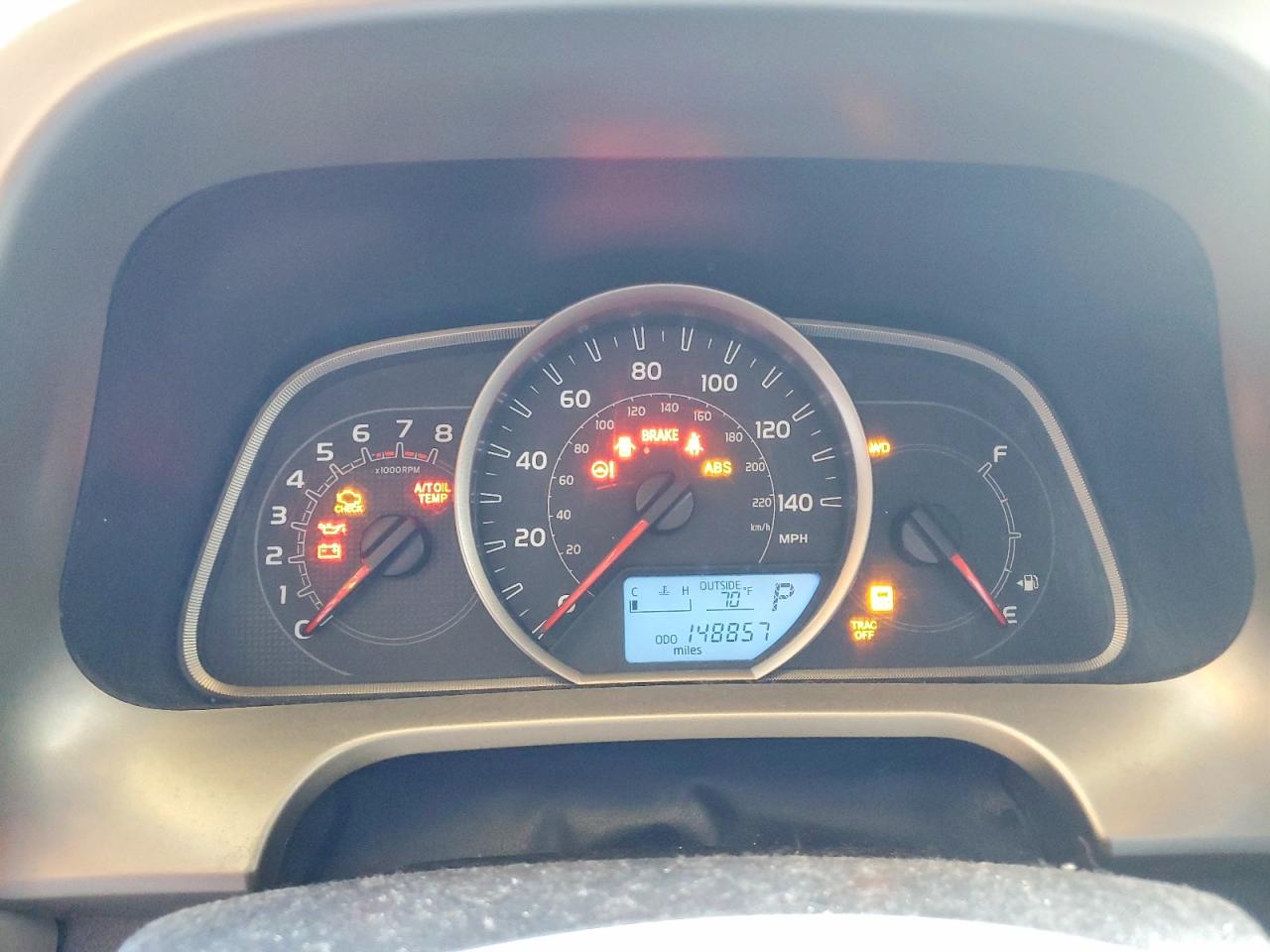 2014 Toyota Rav4 Le Gray vin: 2T3BFREV4EW152608