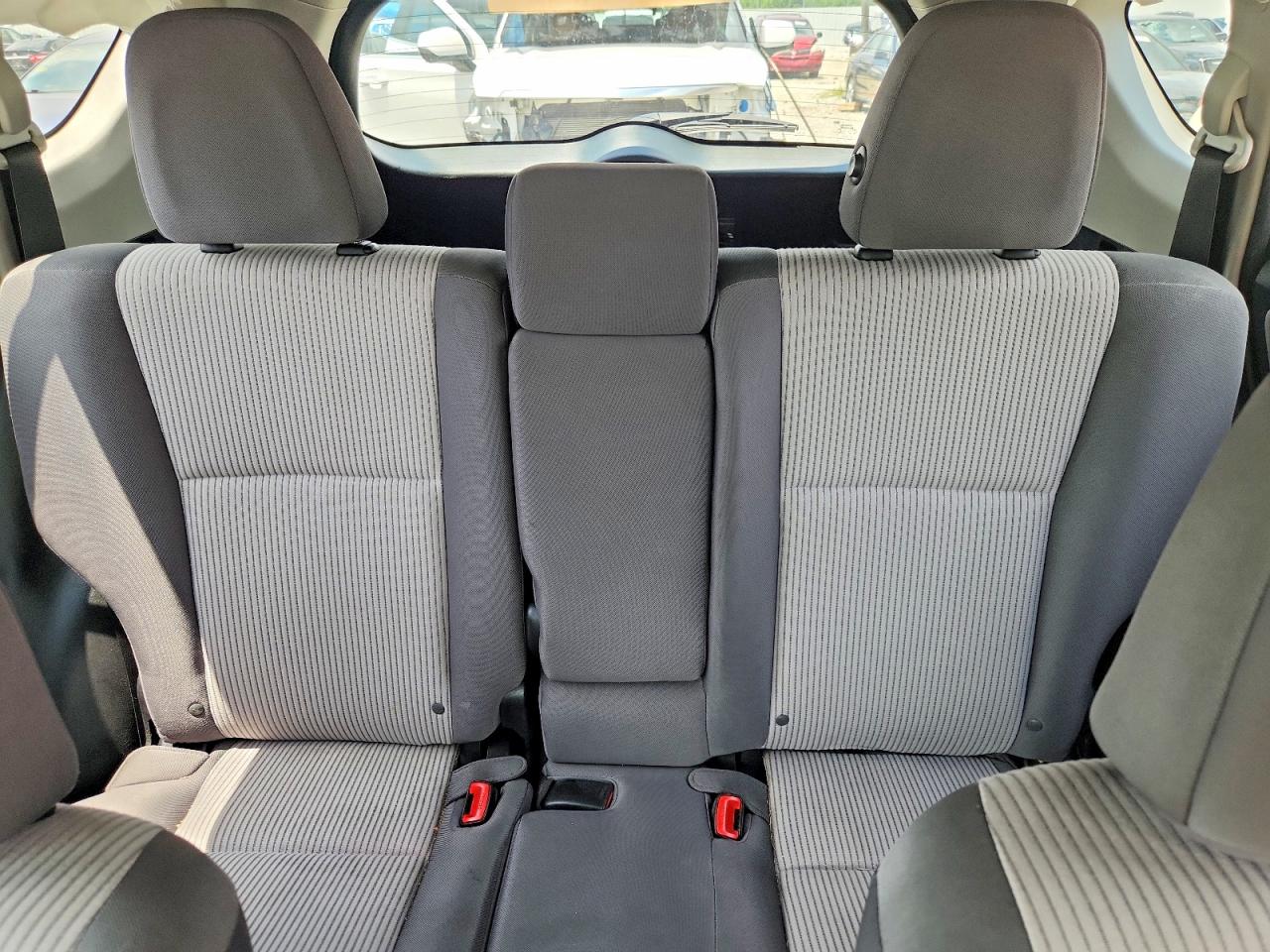 2014 Toyota Rav4 Le Gray vin: 2T3BFREV4EW208868