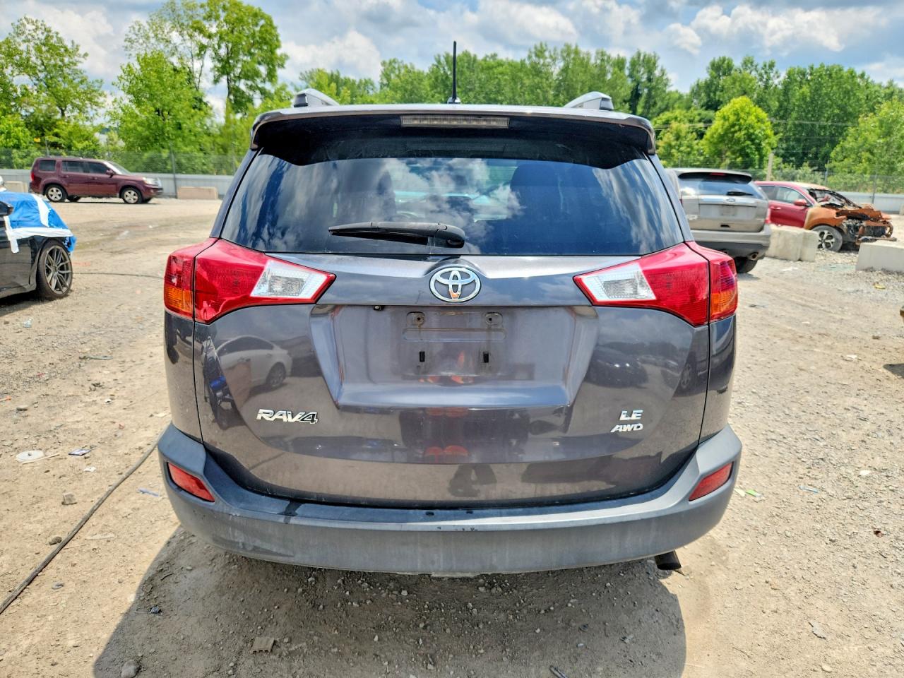 2014 Toyota Rav4 Le Gray vin: 2T3BFREV4EW208868