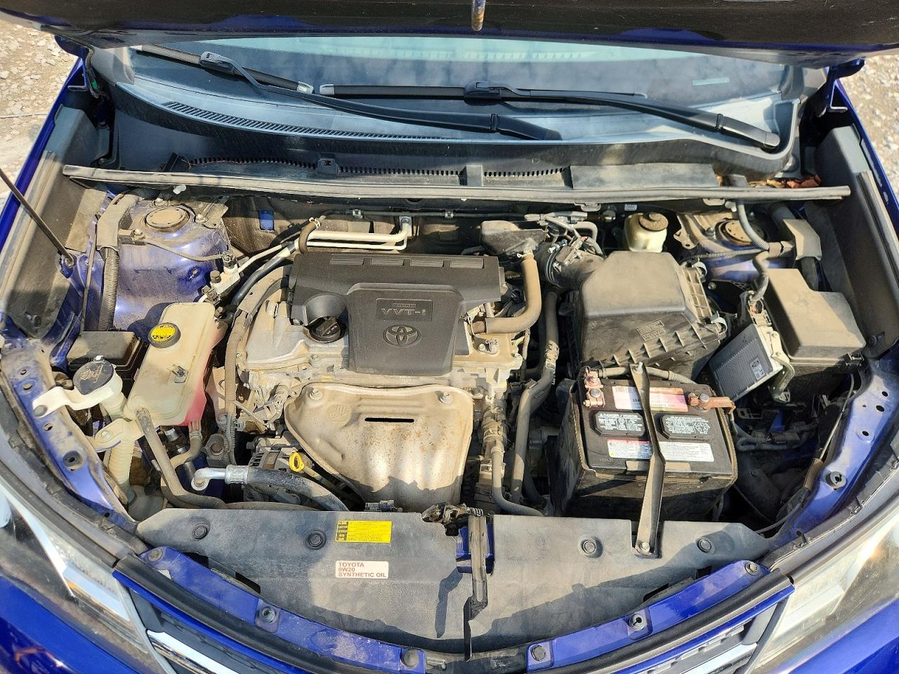 2015 Toyota Rav4 Le Blue vin: 2T3BFREV4FW232749