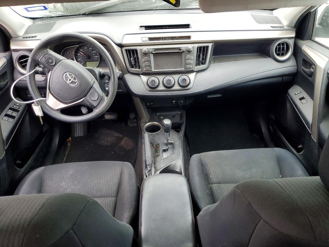 2015 Toyota Rav4 Le White vin: 2T3BFREV4FW241080