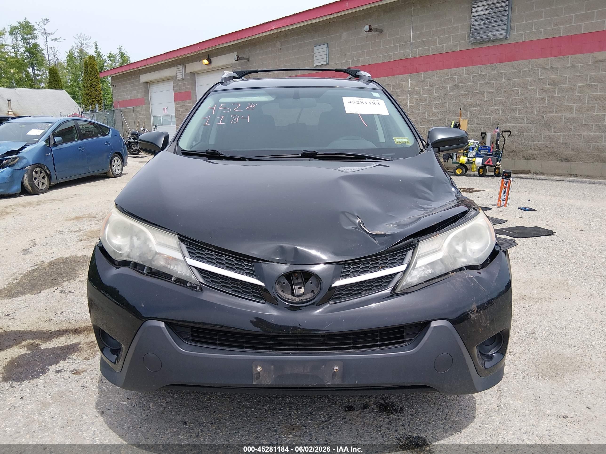 2015 Toyota Rav4 Le Black vin: 2T3BFREV4FW268246