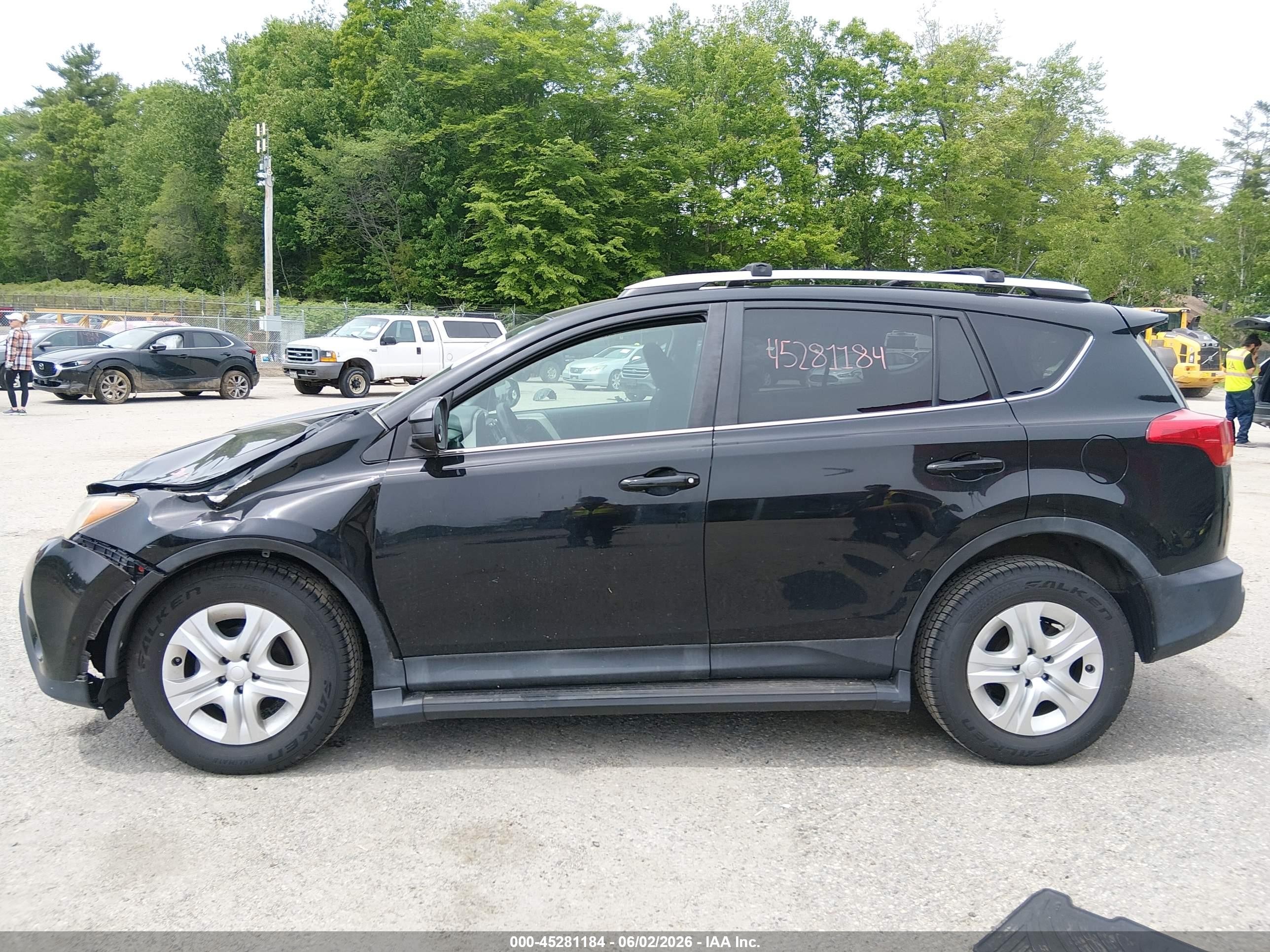 2015 Toyota Rav4 Le Black vin: 2T3BFREV4FW268246