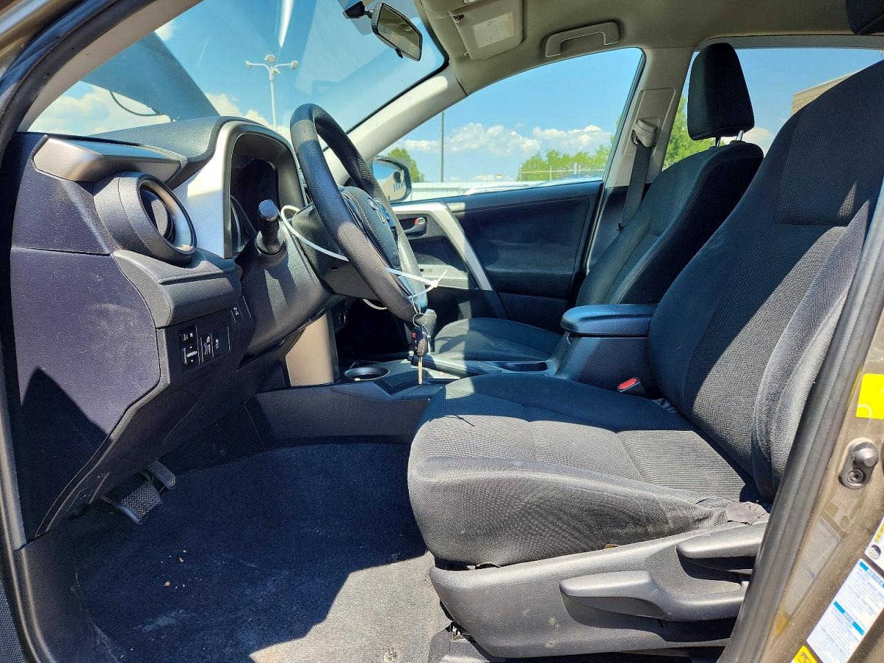 2015 Toyota Rav4 Le Tan vin: 2T3BFREV4FW277951
