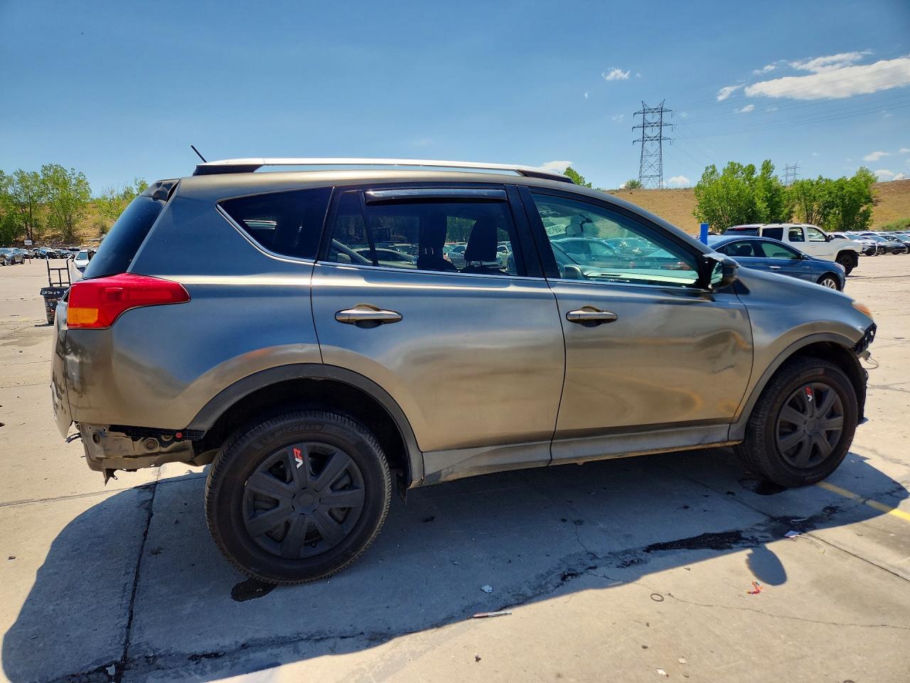 2015 Toyota Rav4 Le Tan vin: 2T3BFREV4FW277951