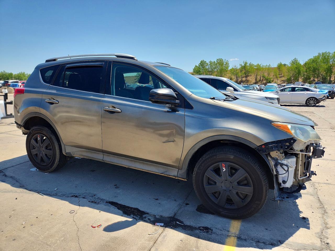 2015 Toyota Rav4 Le Tan vin: 2T3BFREV4FW277951