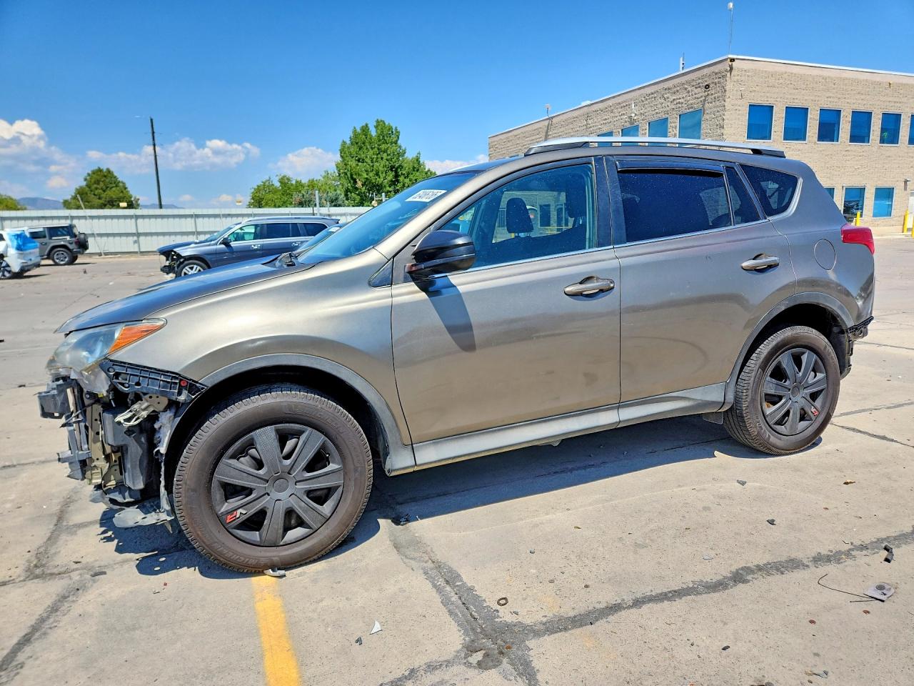 2015 Toyota Rav4 Le Tan vin: 2T3BFREV4FW277951