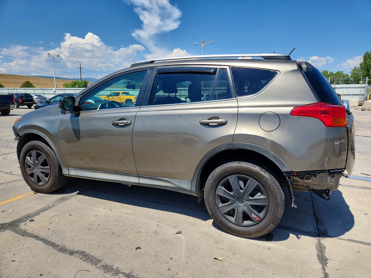 2015 Toyota Rav4 Le Tan vin: 2T3BFREV4FW277951