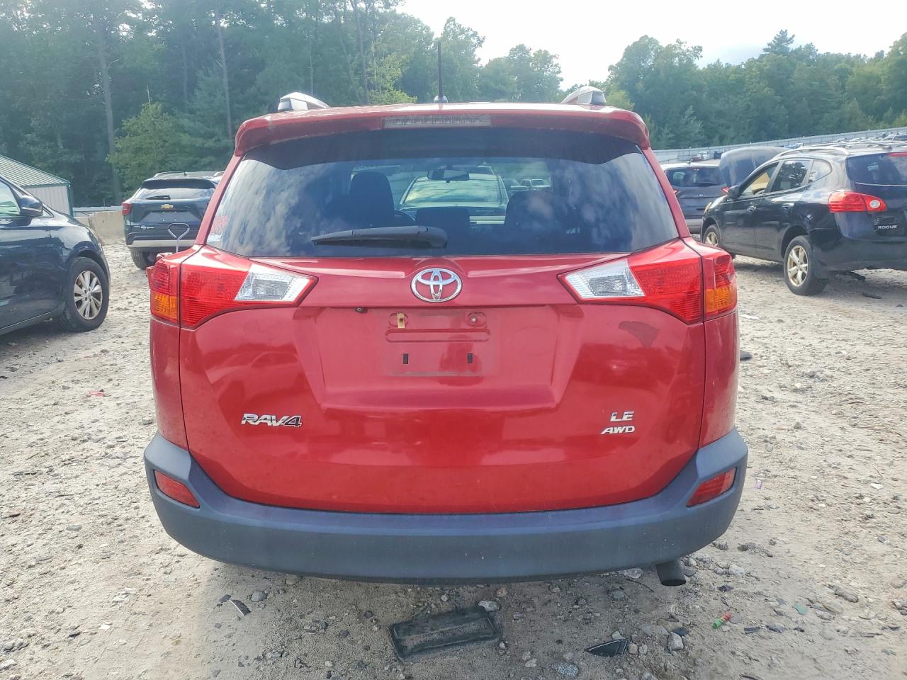 2015 Toyota Rav4 Le Red vin: 2T3BFREV4FW324251