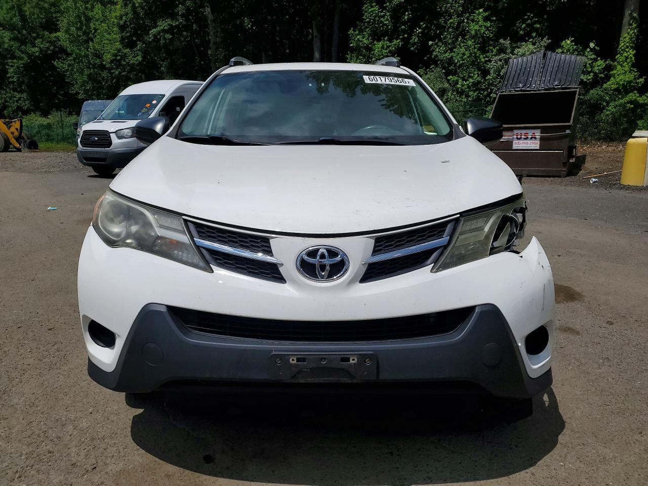2015 Toyota Rav4 Le White vin: 2T3BFREV4FW341552