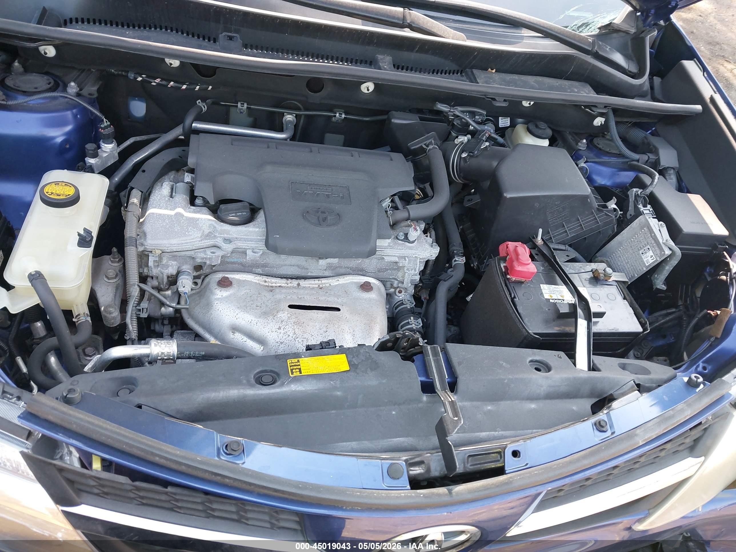 2015 Toyota Rav4 Le Blue vin: 2T3BFREV4FW397104
