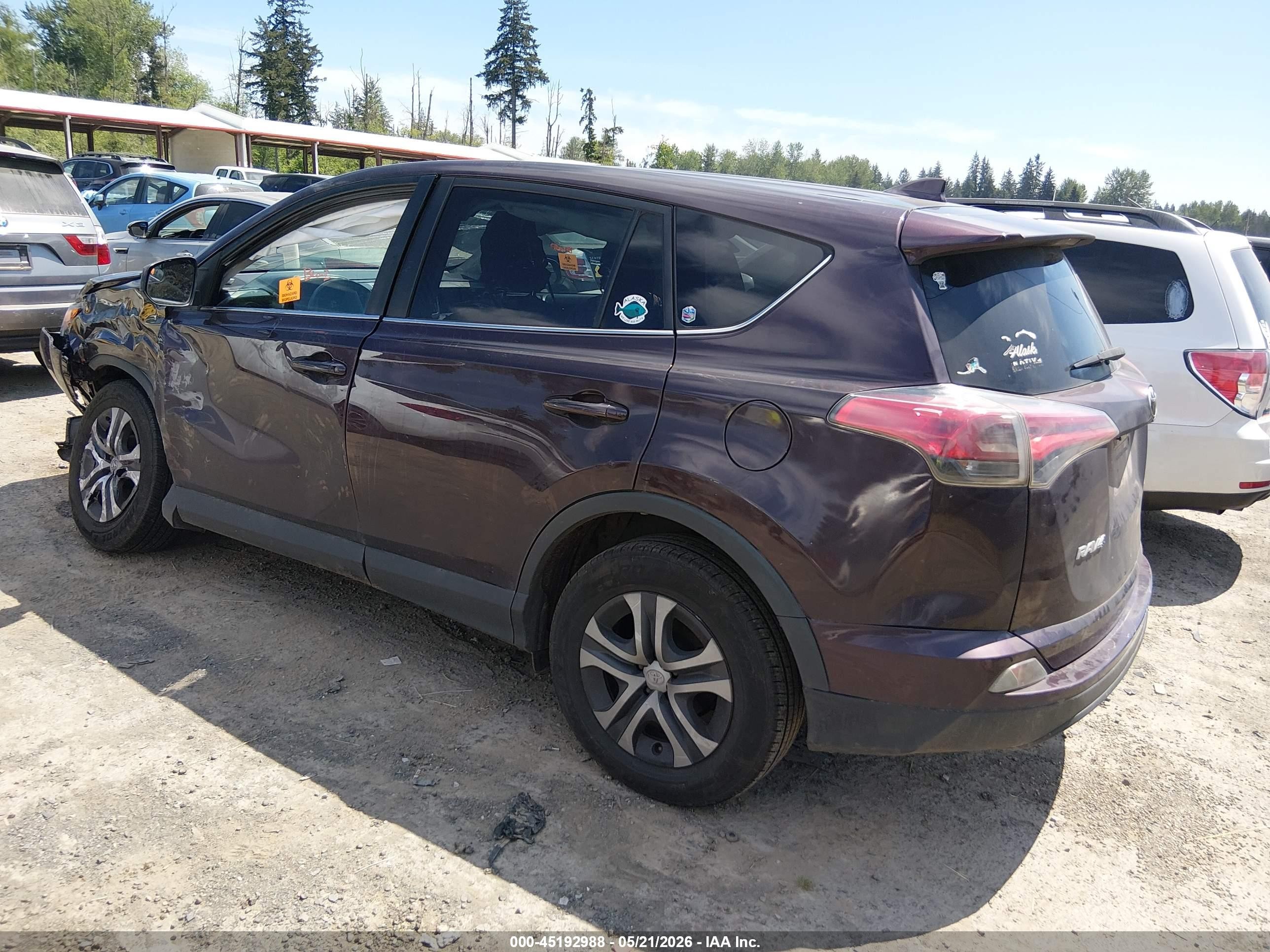 2017 Toyota Rav4 Le Purple vin: 2T3BFREV4HW664955