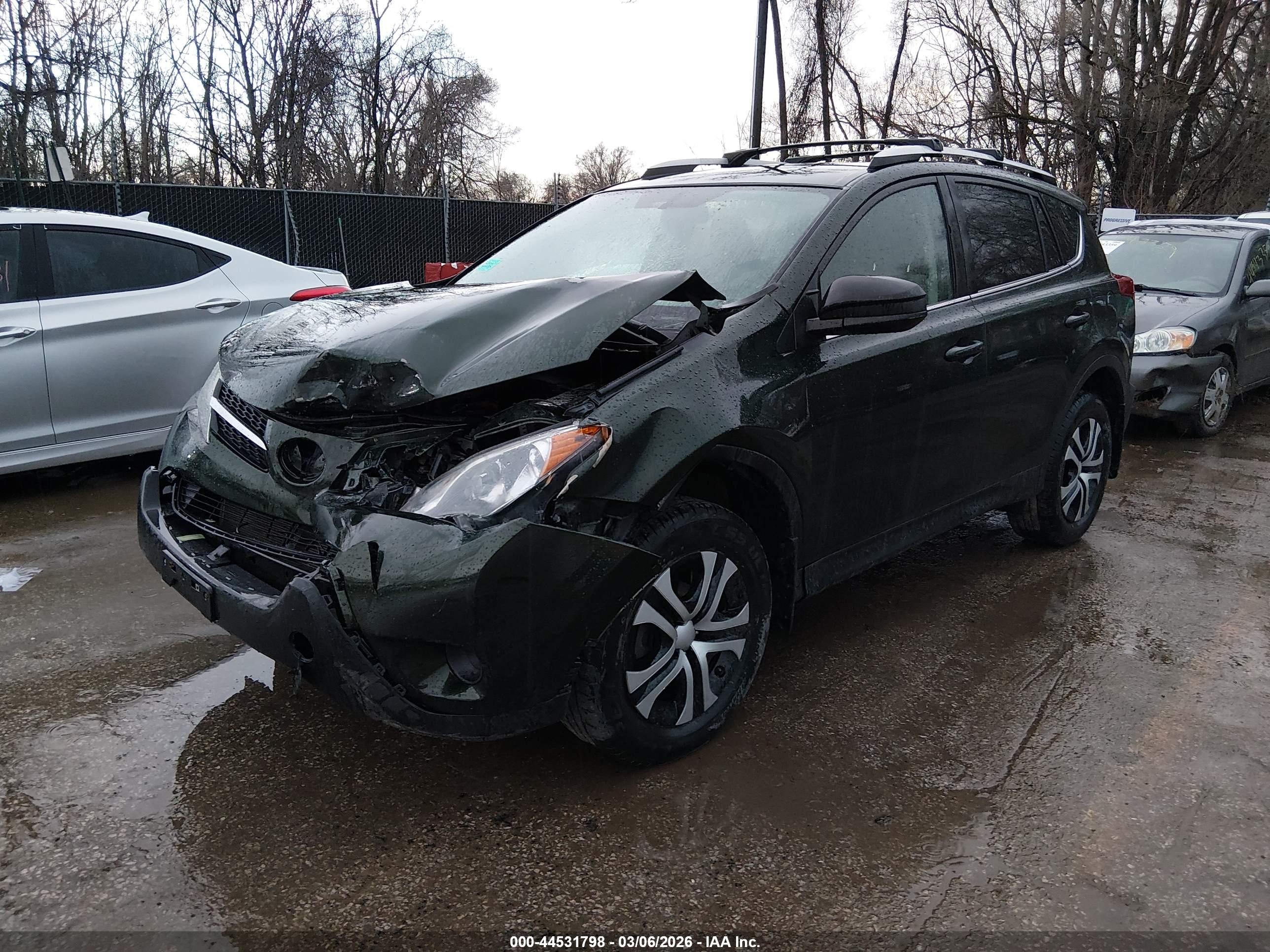 2013 Toyota Rav4 Le Green vin: 2T3BFREV5DW022173