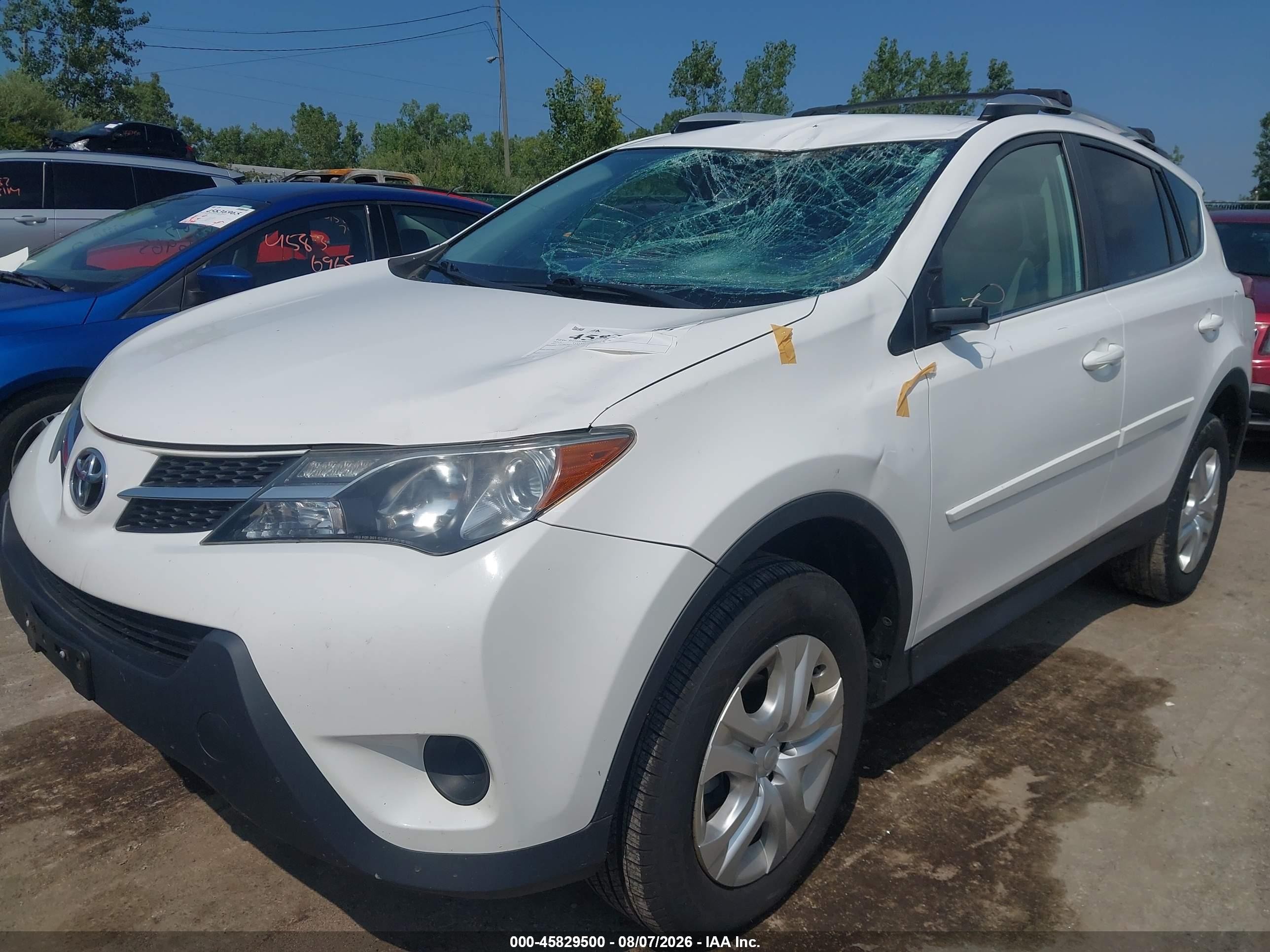 2013 Toyota Rav4 Le White vin: 2T3BFREV5DW033528