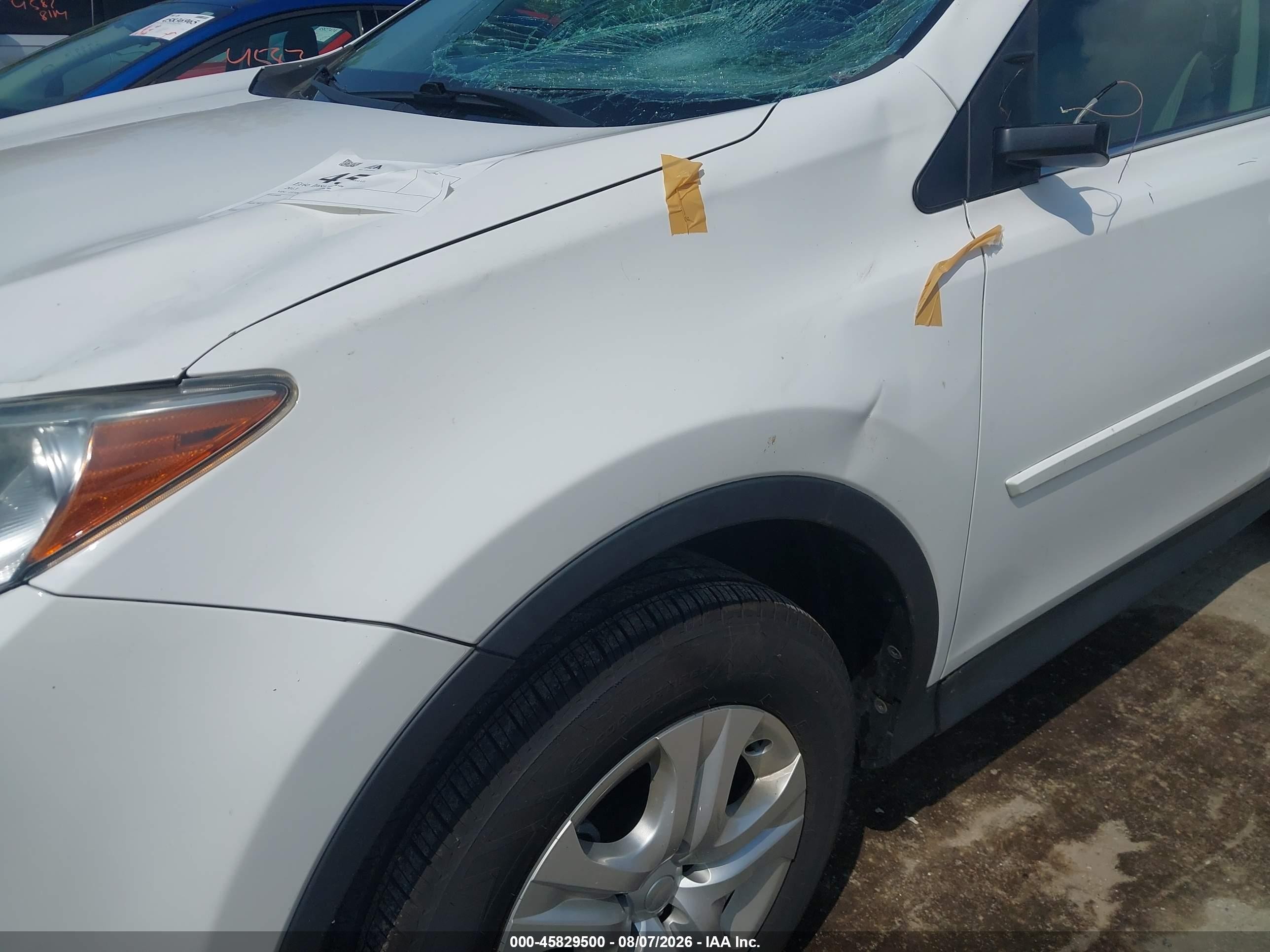 2013 Toyota Rav4 Le White vin: 2T3BFREV5DW033528
