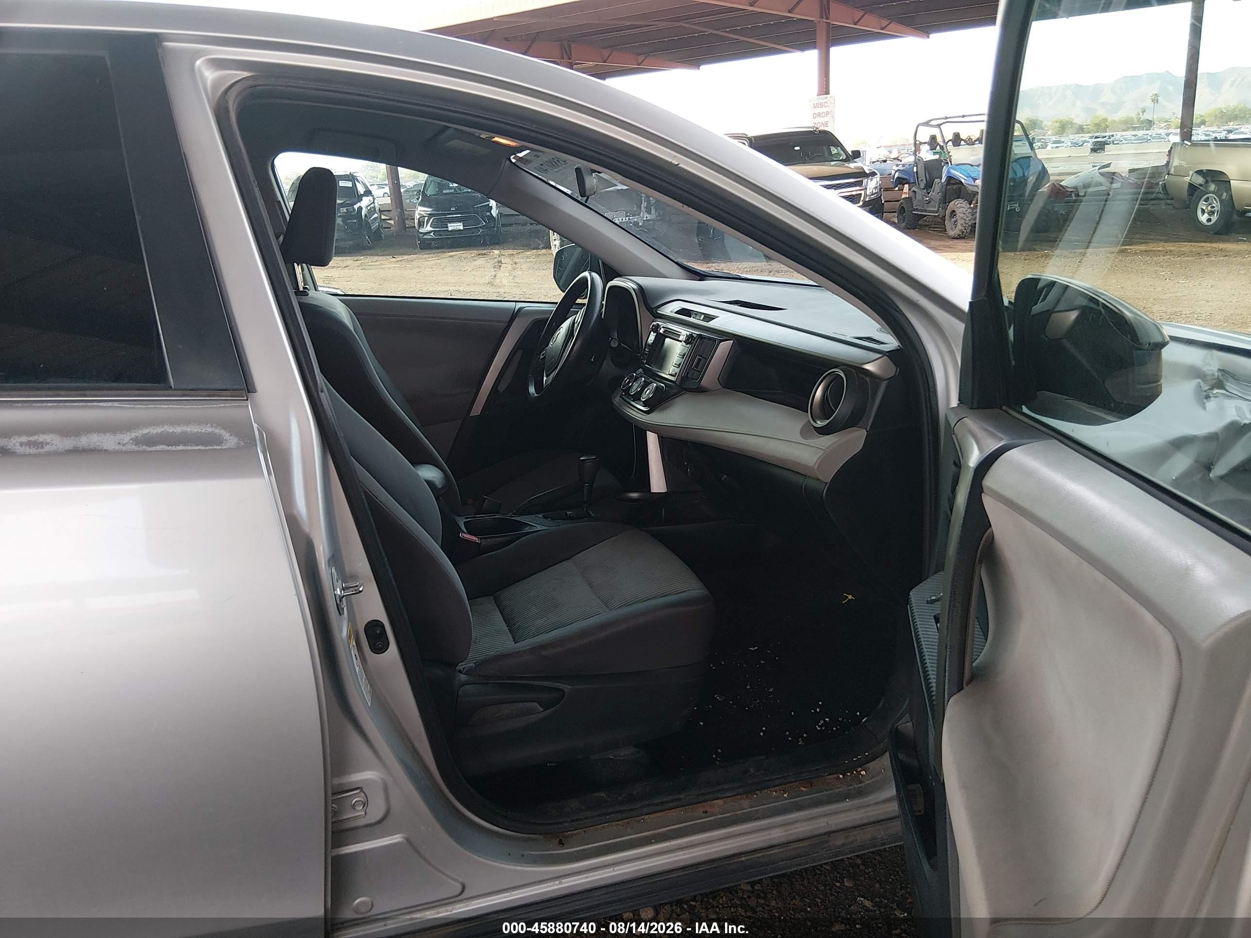2013 Toyota Rav4 Le Silver vin: 2T3BFREV5DW049079