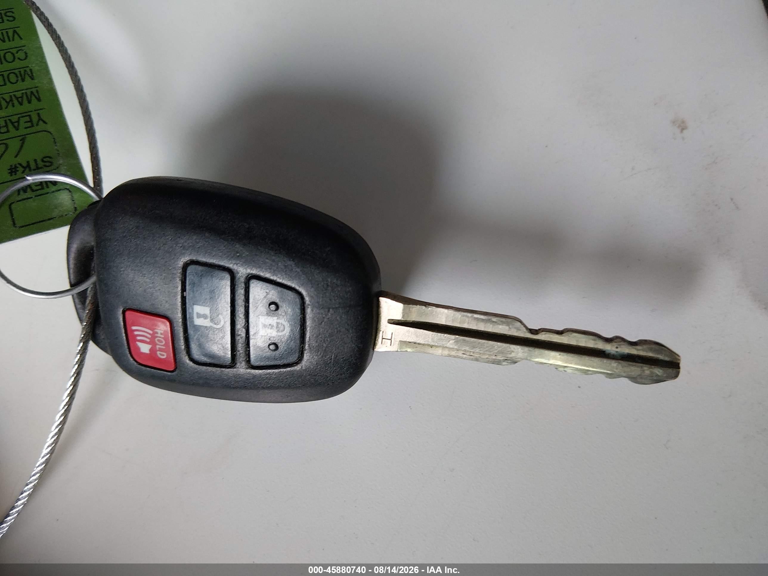 2013 Toyota Rav4 Le Silver vin: 2T3BFREV5DW049079