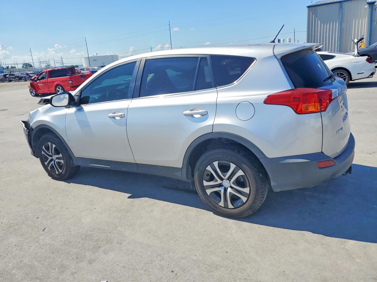2013 Toyota Rav4 Le Серебряный vin: 2T3BFREV5DW055190