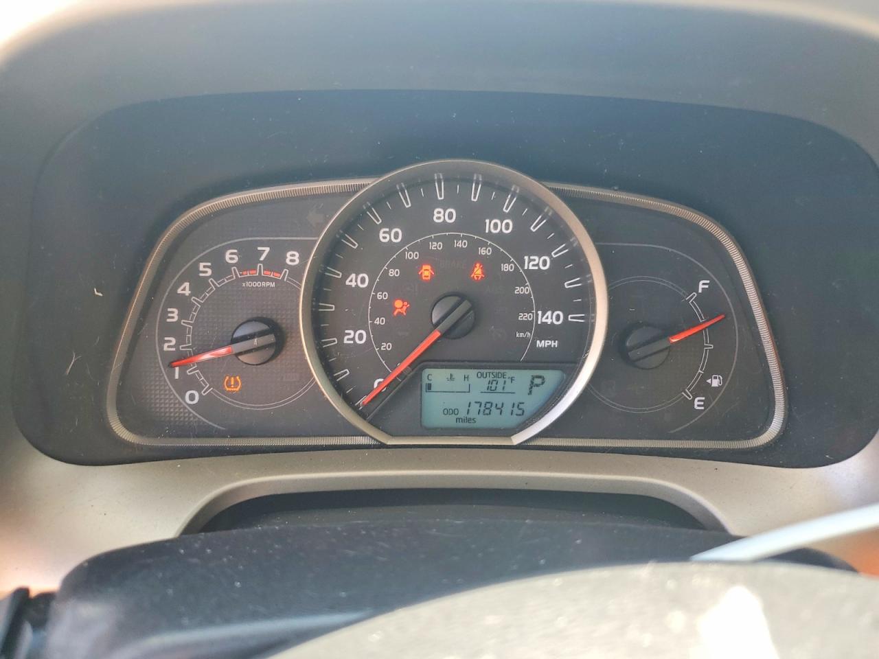 2013 Toyota Rav4 Le Серебряный vin: 2T3BFREV5DW055190