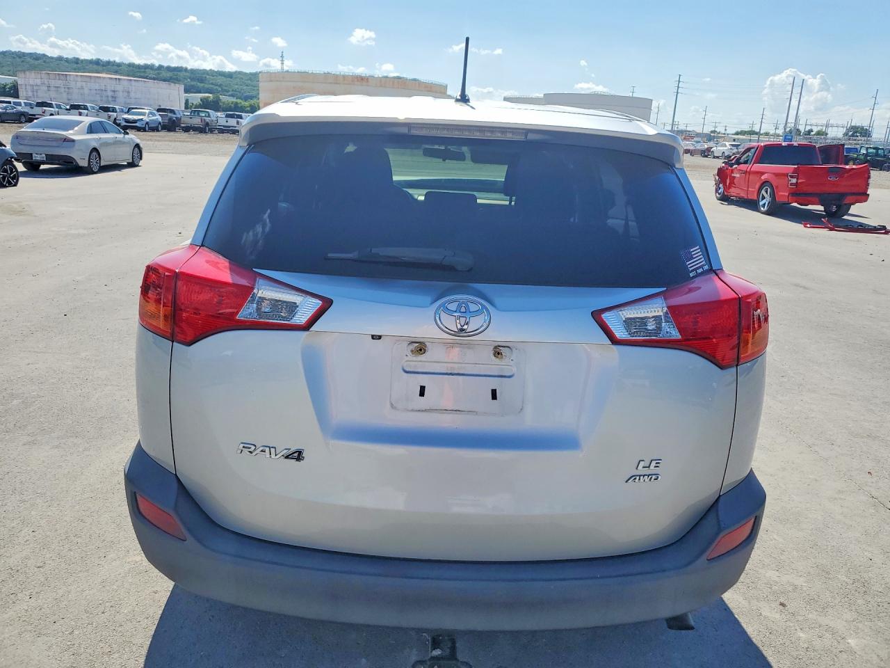 2013 Toyota Rav4 Le Серебряный vin: 2T3BFREV5DW055190