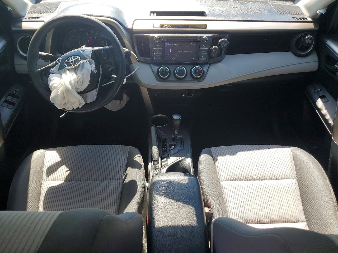 2013 Toyota Rav4 Le Серебряный vin: 2T3BFREV5DW055190