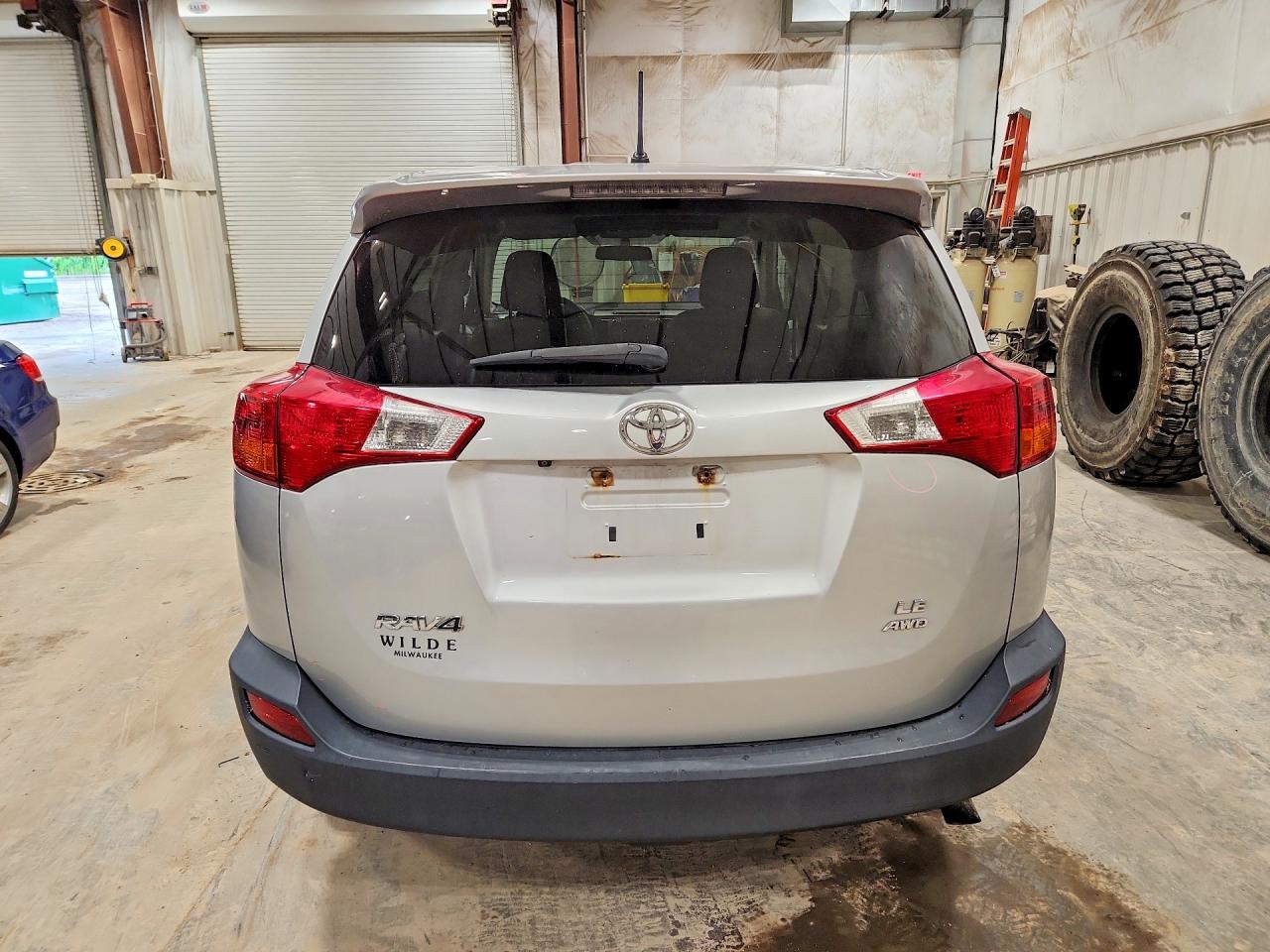 2013 Toyota Rav4 Le Silver vin: 2T3BFREV5DW115162
