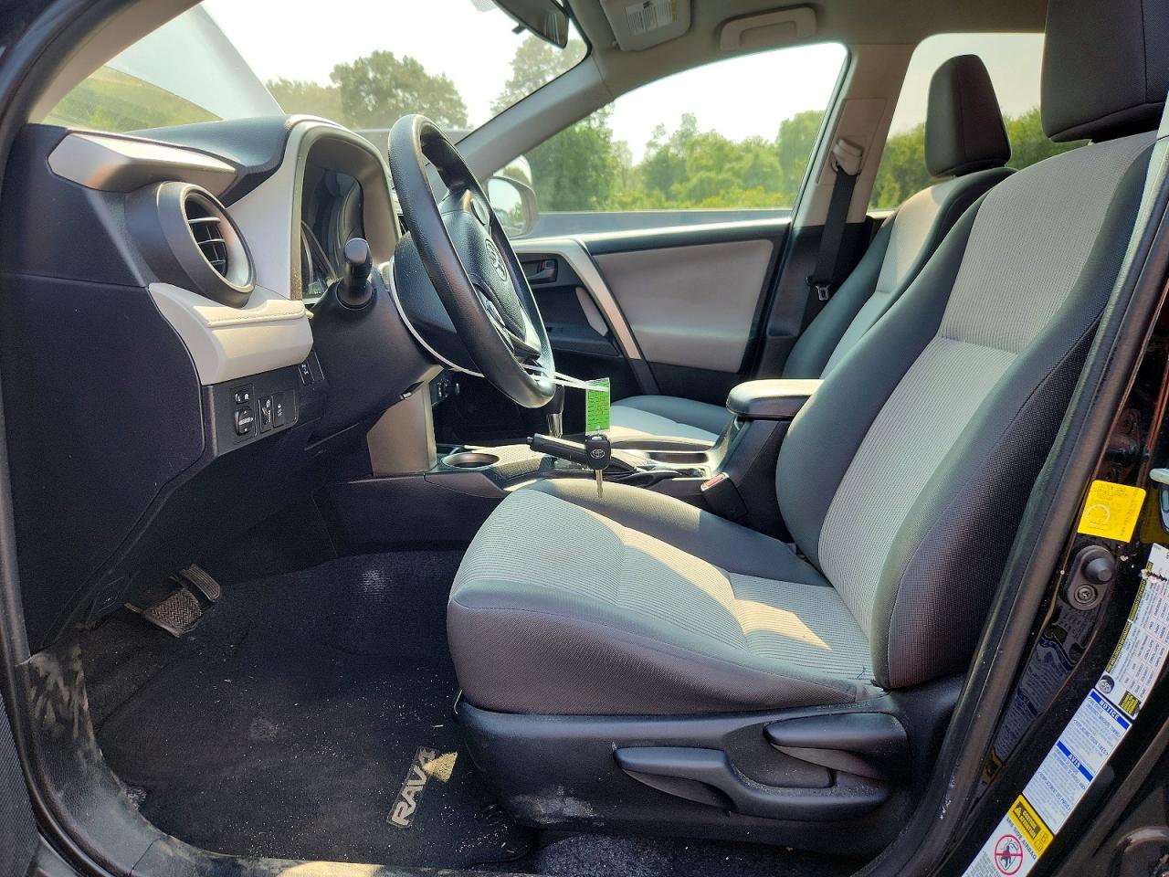 2014 Toyota Rav4 Le Black vin: 2T3BFREV5EW133775