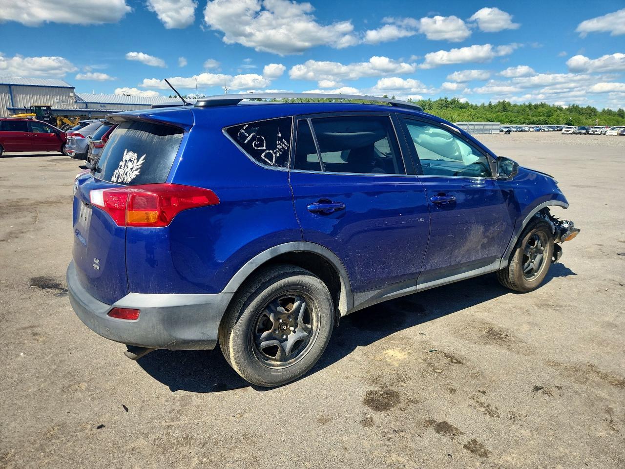 2014 Toyota Rav4 Le Blue vin: 2T3BFREV5EW135946
