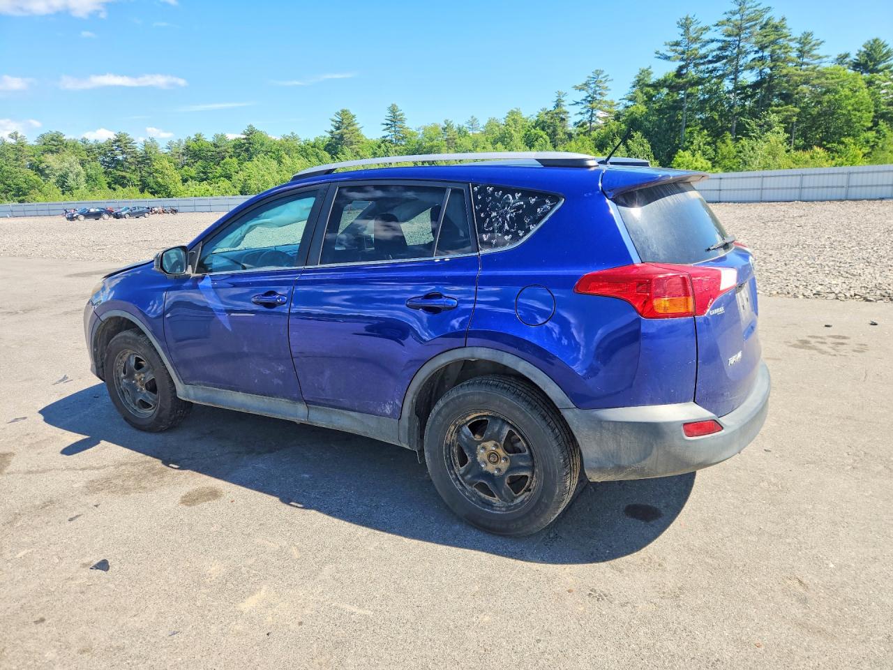 2014 Toyota Rav4 Le Blue vin: 2T3BFREV5EW135946