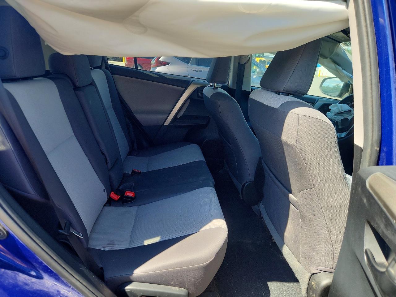 2014 Toyota Rav4 Le Blue vin: 2T3BFREV5EW135946