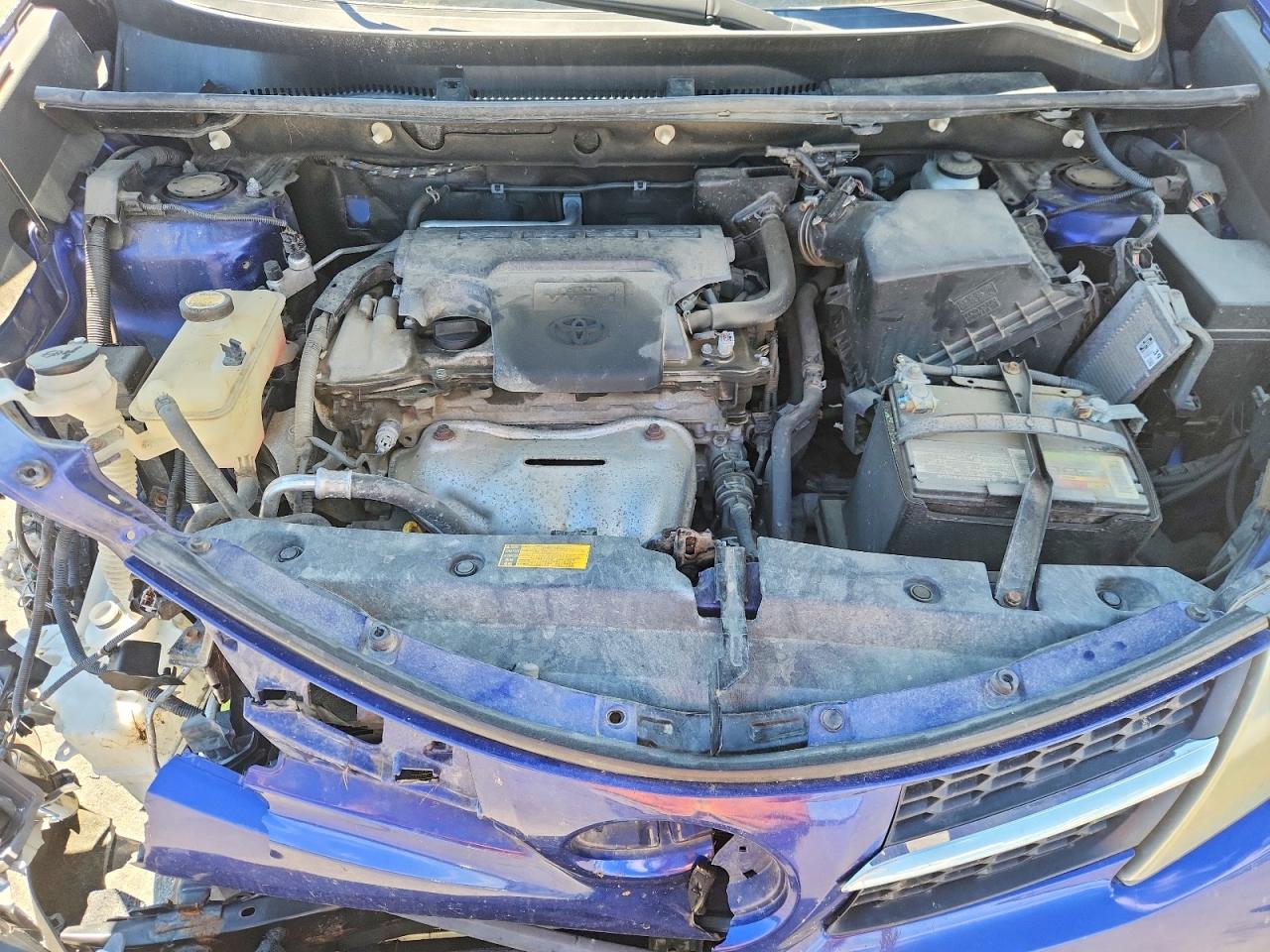 2014 Toyota Rav4 Le Blue vin: 2T3BFREV5EW135946