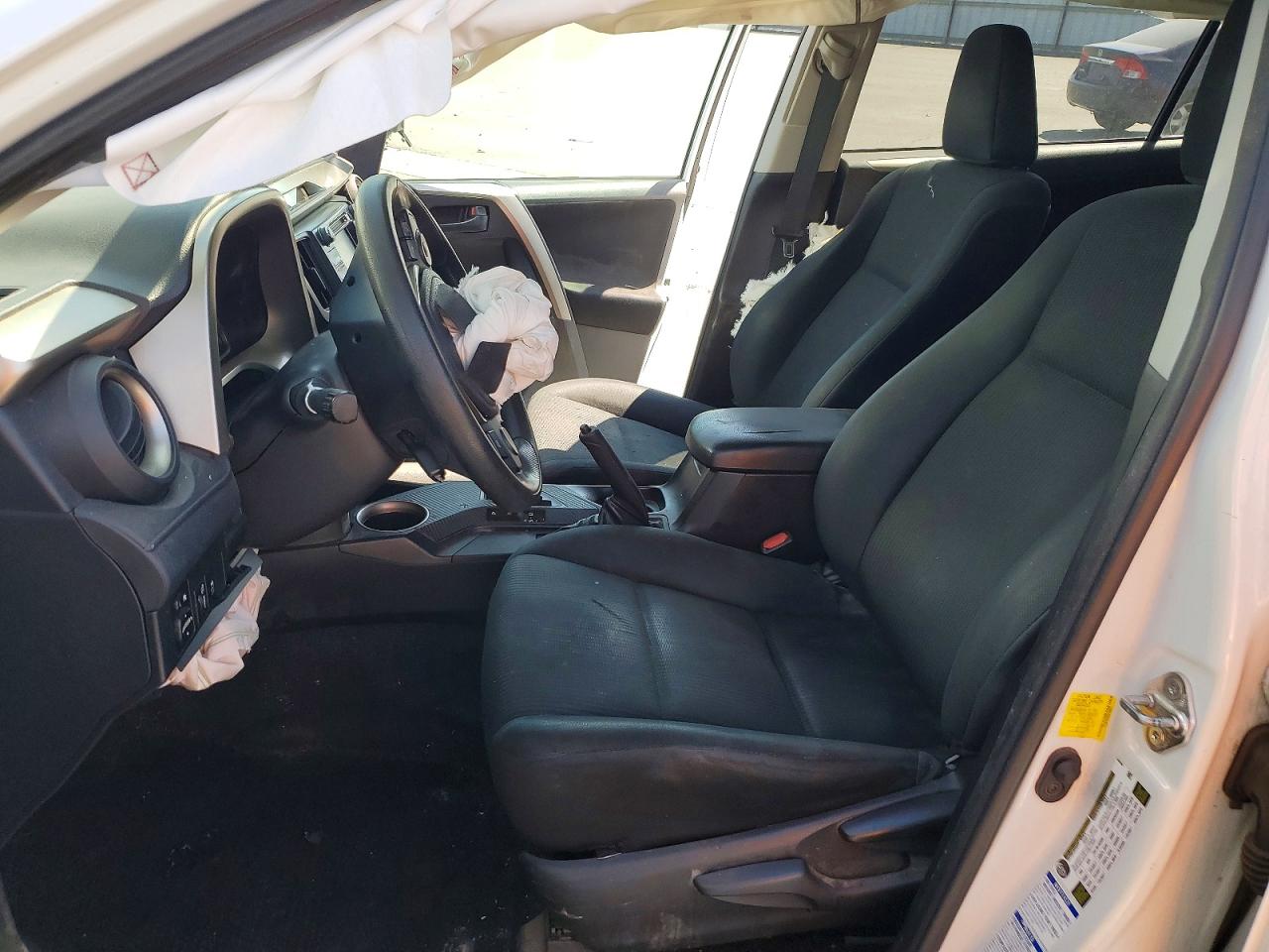 2014 Toyota Rav4 Le White vin: 2T3BFREV5EW149555