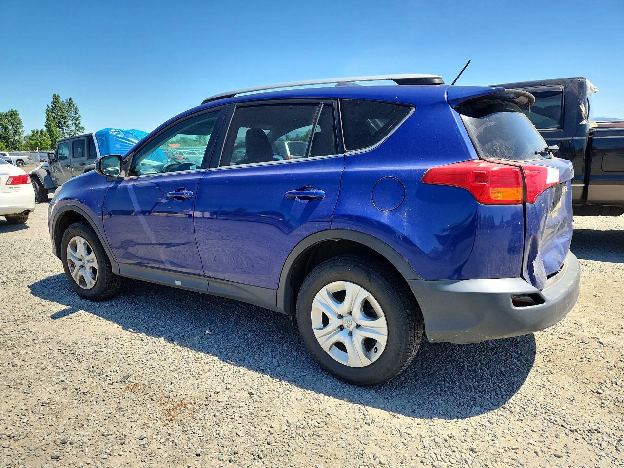 2015 Toyota Rav4 Le Синий vin: 2T3BFREV5FW326400