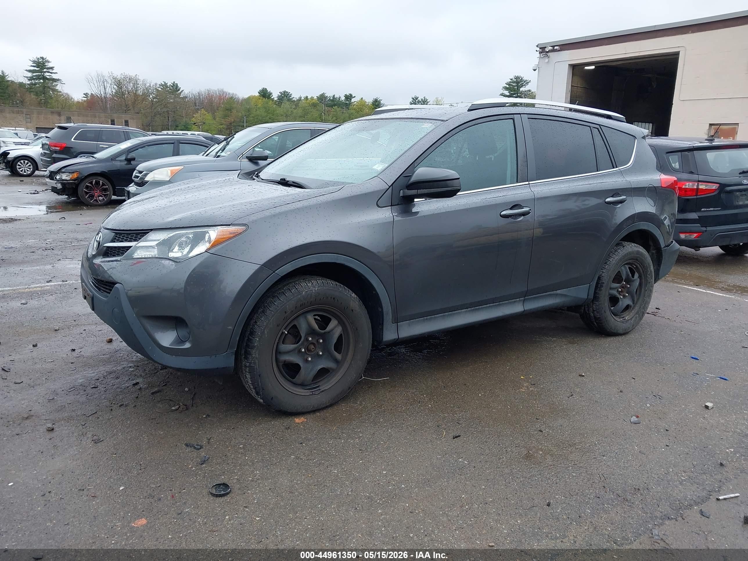 2015 Toyota Rav4 Le Gray vin: 2T3BFREV5FW331645