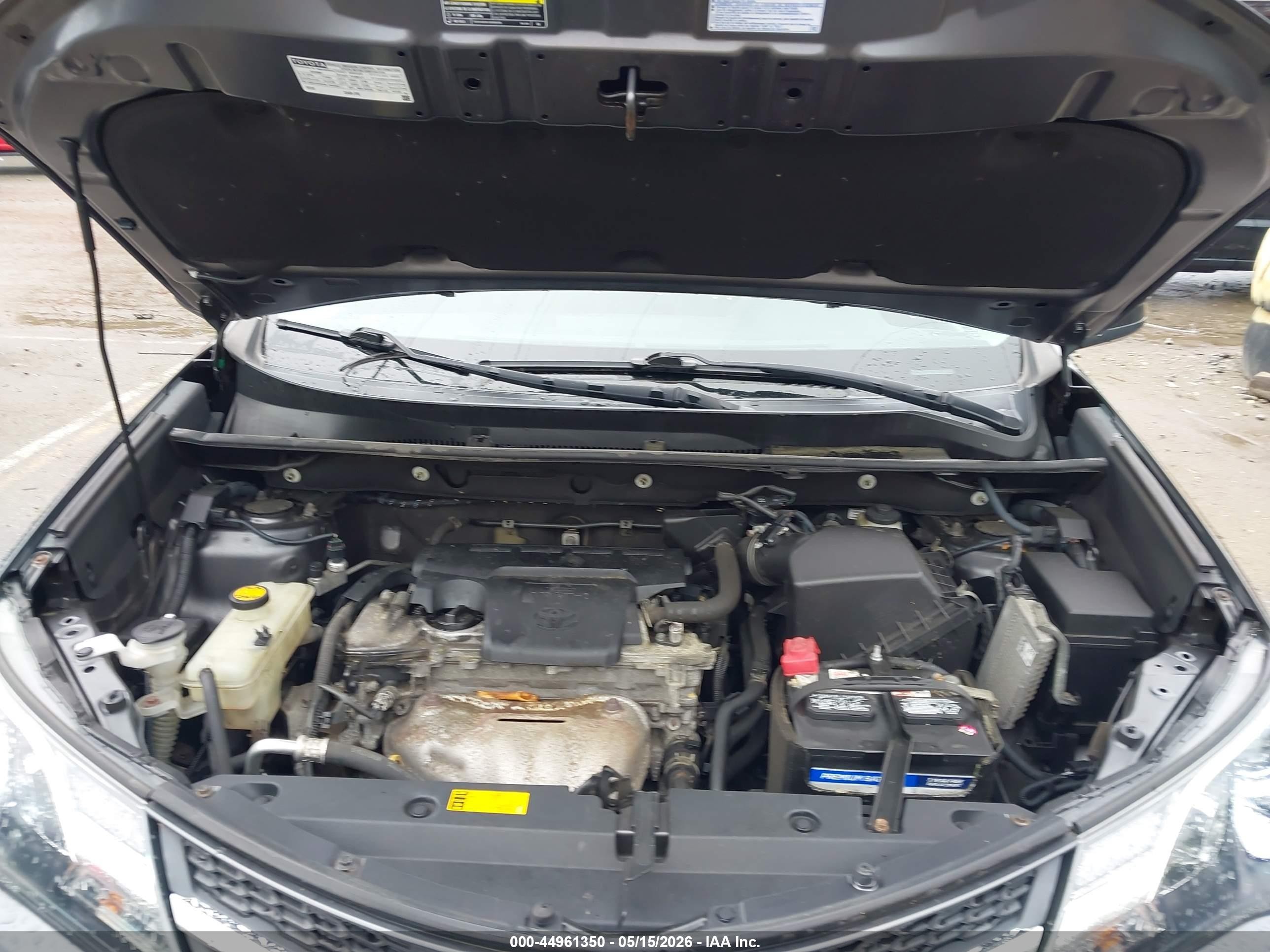 2015 Toyota Rav4 Le Gray vin: 2T3BFREV5FW331645