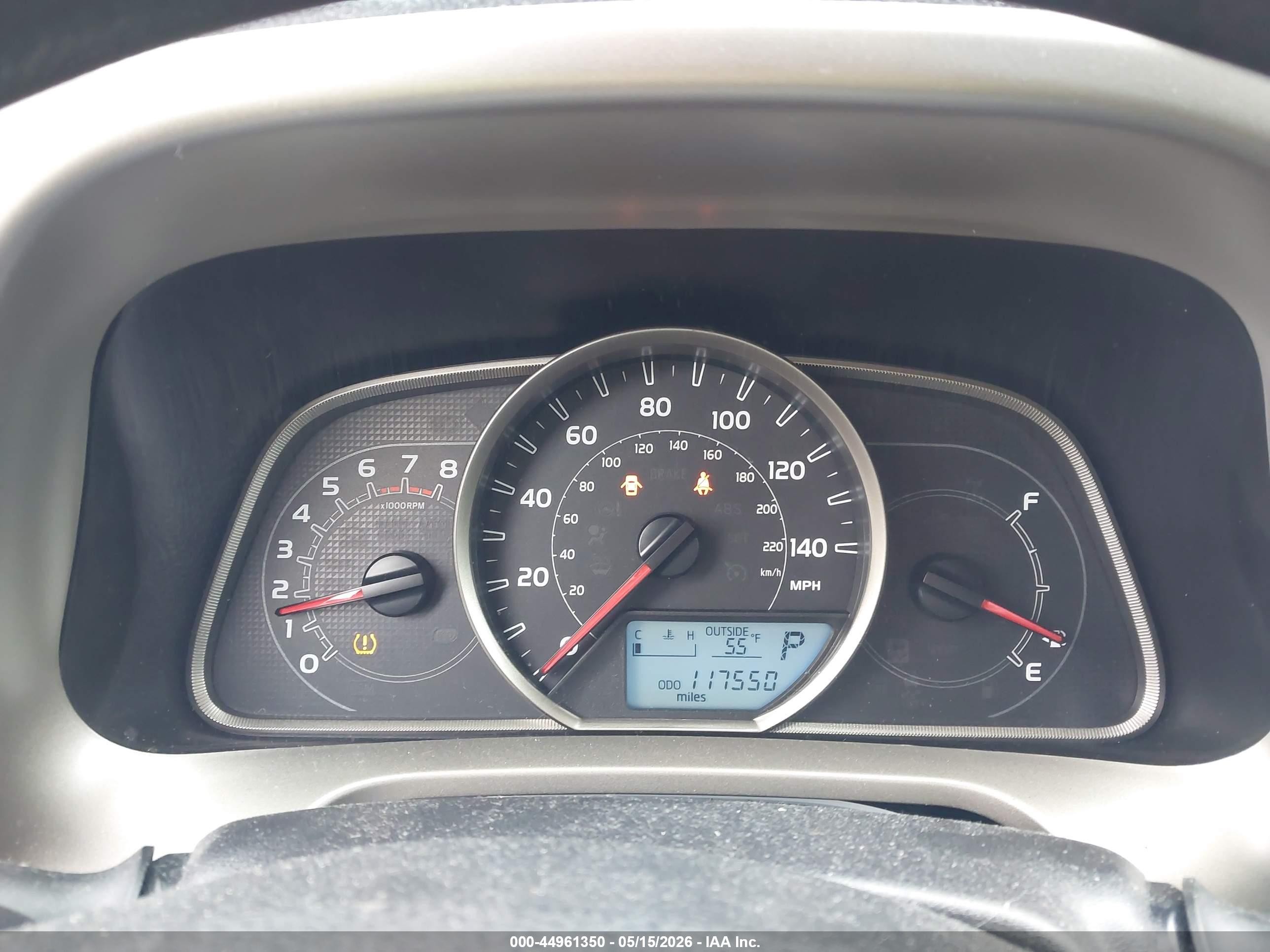 2015 Toyota Rav4 Le Gray vin: 2T3BFREV5FW331645