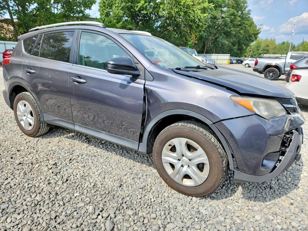 2015 Toyota Rav4 Le Gray vin: 2T3BFREV5FW358568