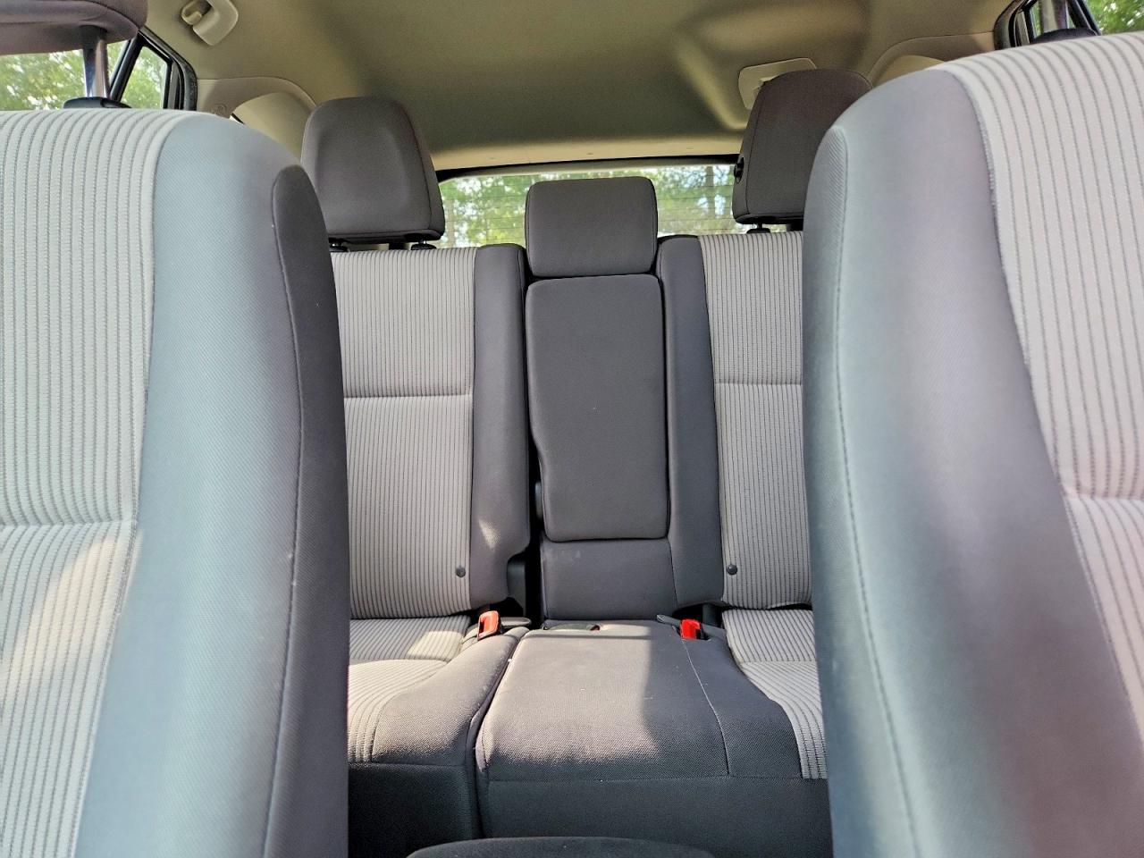 2015 Toyota Rav4 Le Gray vin: 2T3BFREV5FW358568