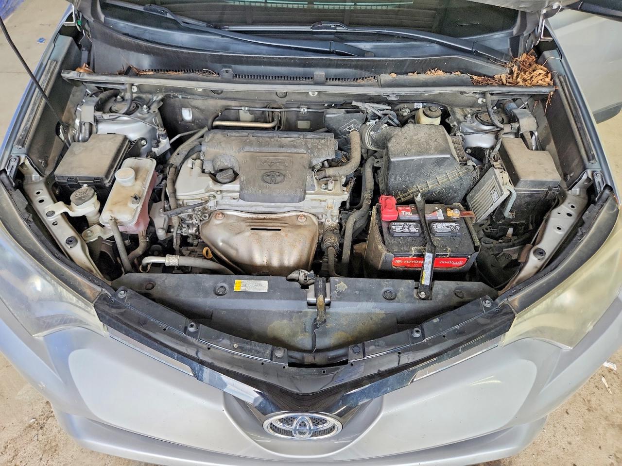 2016 Toyota Rav4 Le Silver vin: 2T3BFREV5GW466321