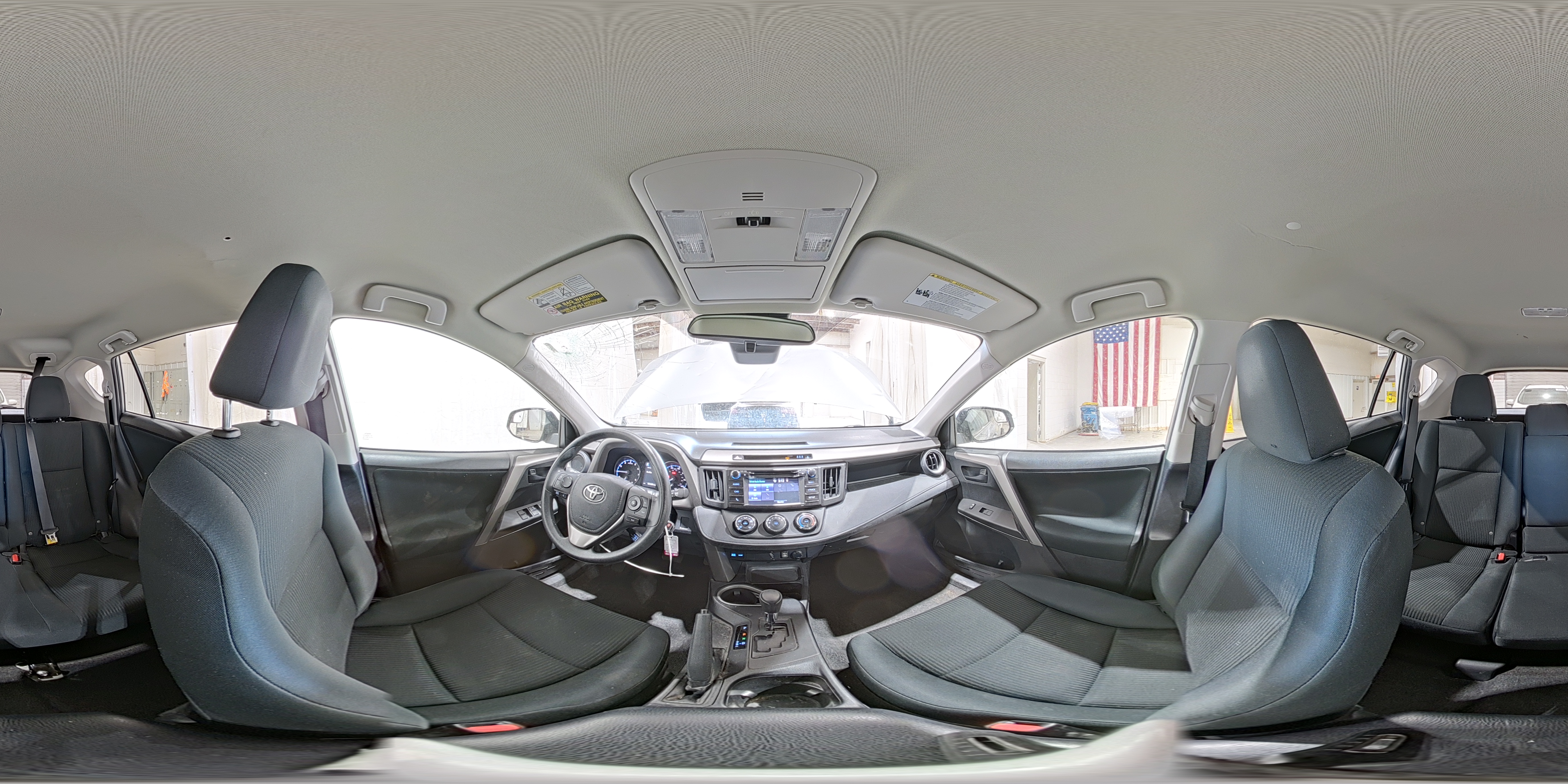 2017 Toyota Rav4 Le Серебряный vin: 2T3BFREV5HW608183