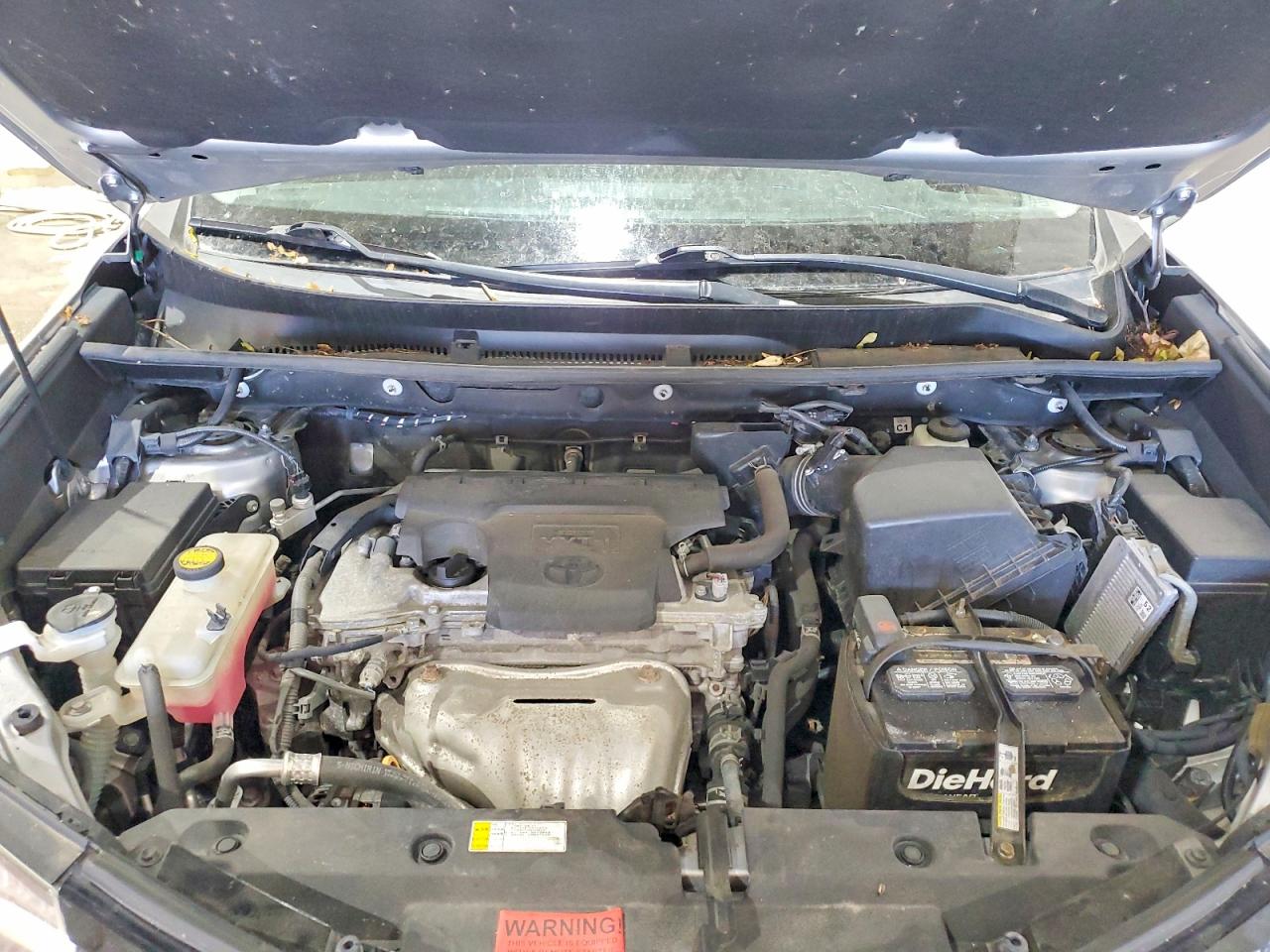 2017 Toyota Rav4 Le Серебряный vin: 2T3BFREV5HW608183
