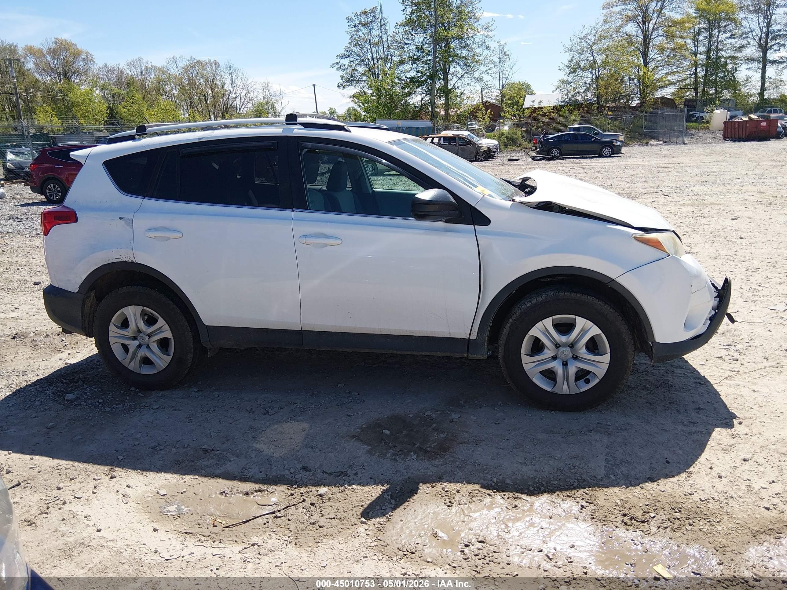 2013 Toyota Rav4 Le White vin: 2T3BFREV6DW008900