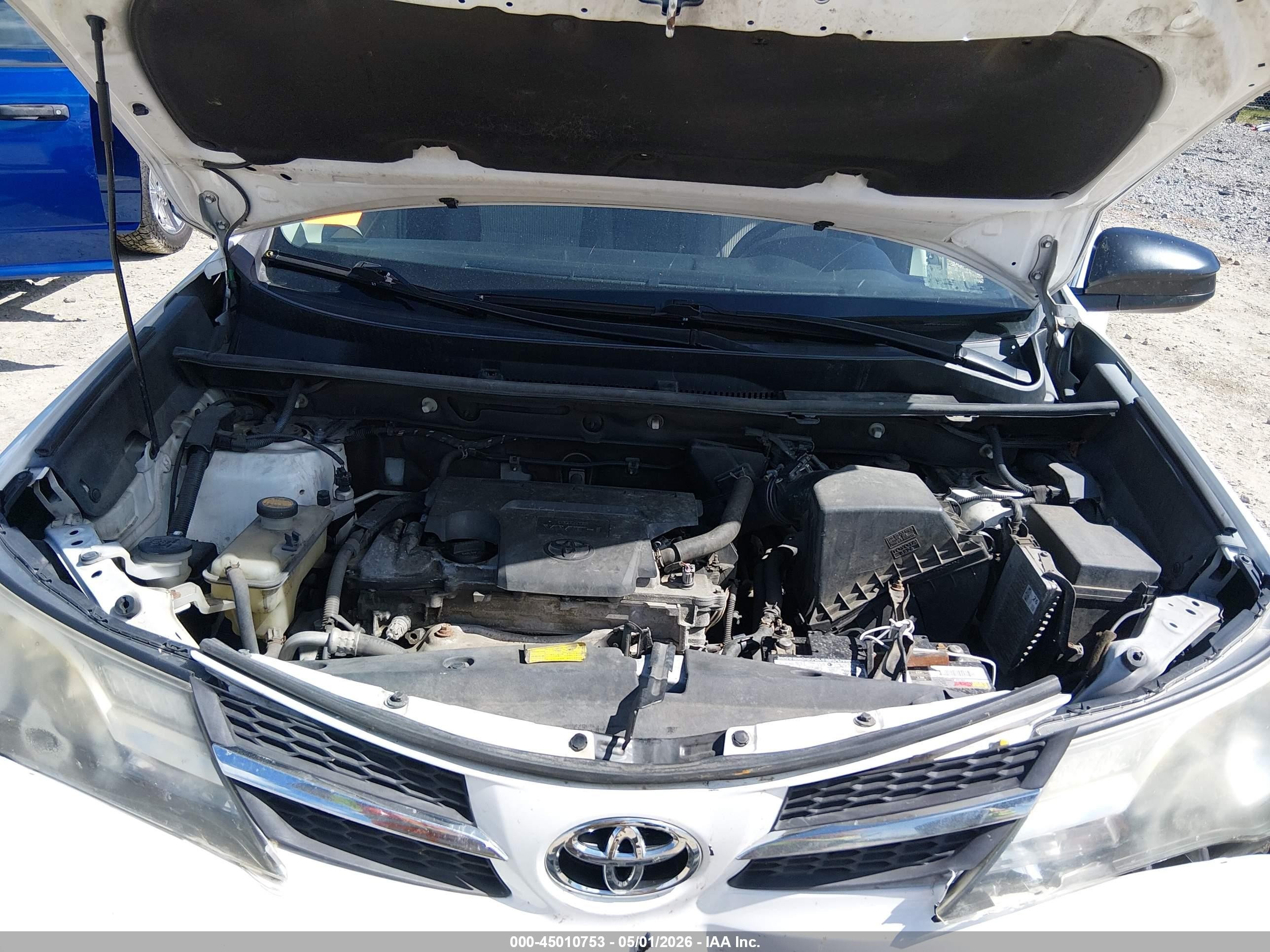 2013 Toyota Rav4 Le White vin: 2T3BFREV6DW008900