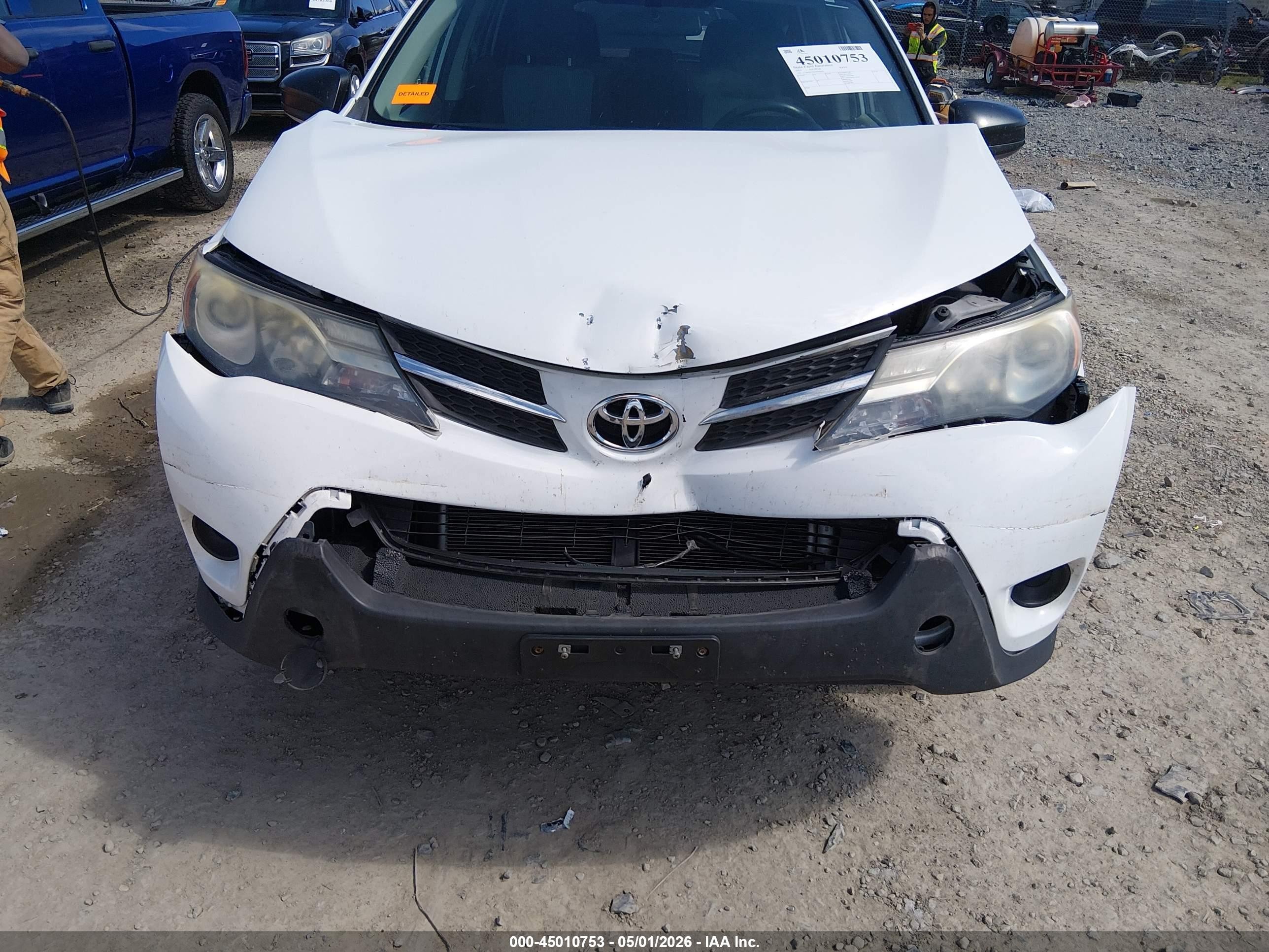 2013 Toyota Rav4 Le White vin: 2T3BFREV6DW008900