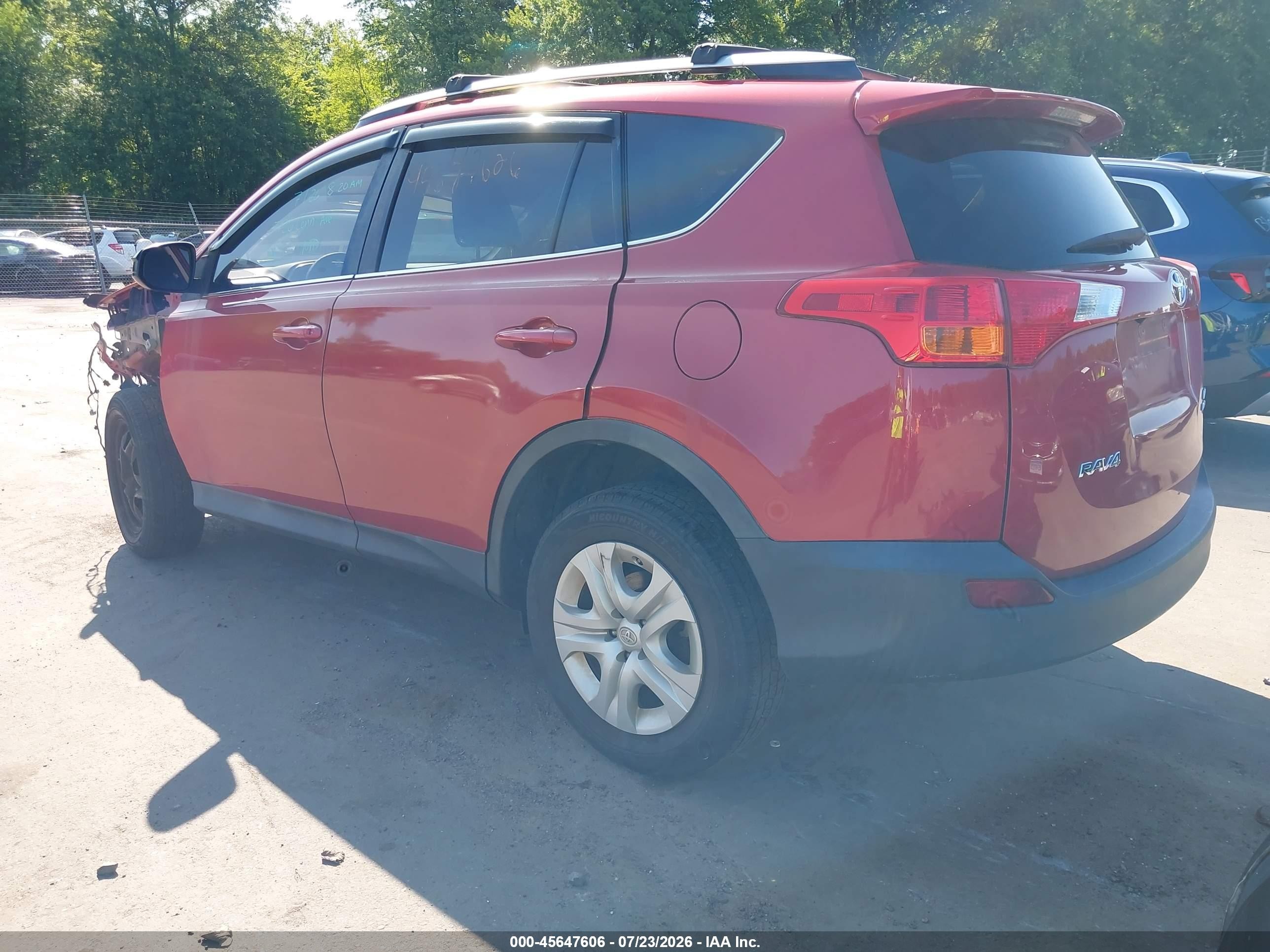 2013 Toyota Rav4 Le Red vin: 2T3BFREV6DW019119