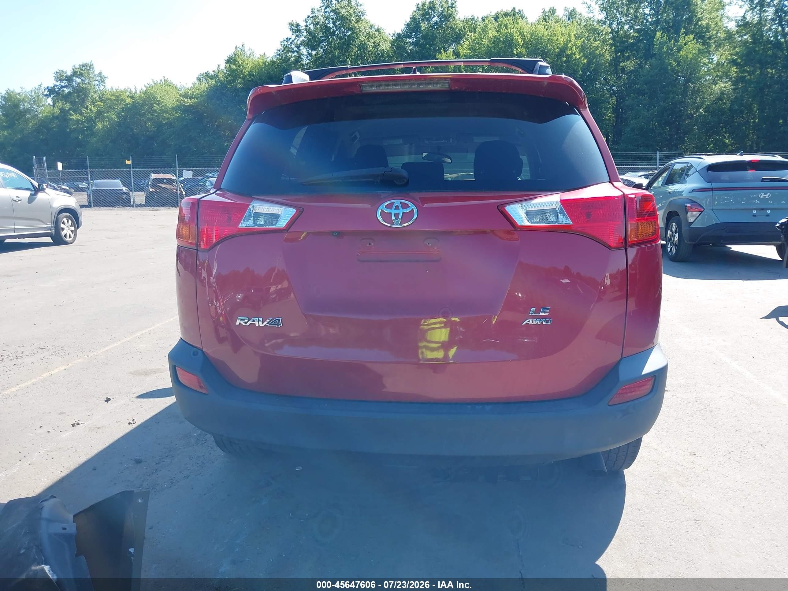 2013 Toyota Rav4 Le Red vin: 2T3BFREV6DW019119