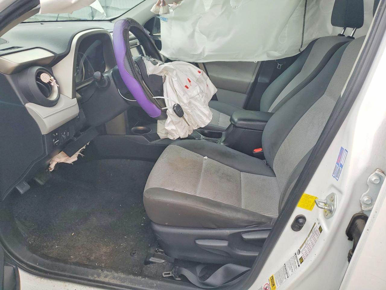 2013 Toyota Rav4 Le White vin: 2T3BFREV6DW028211