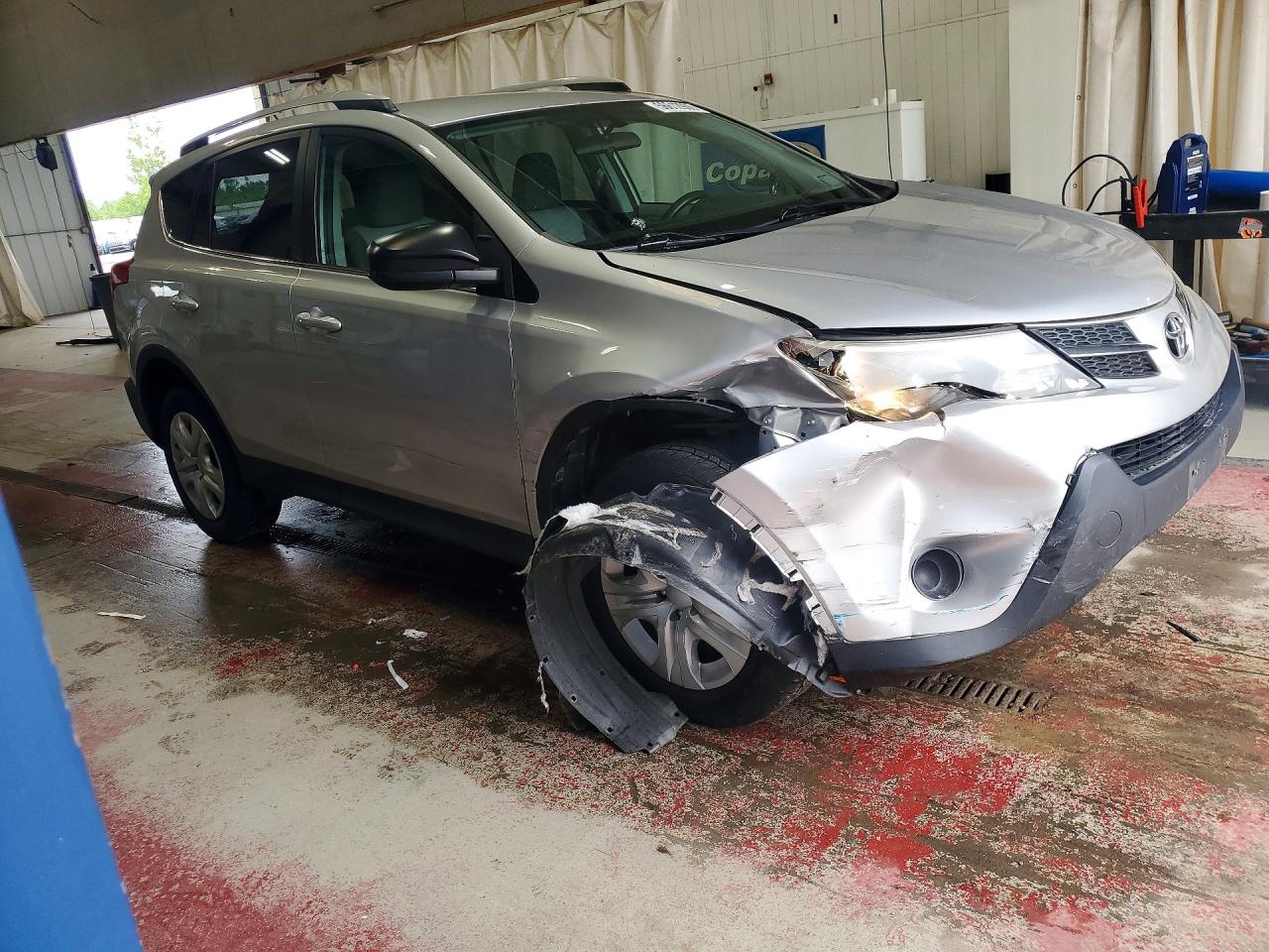 2013 Toyota Rav4 Le Silver vin: 2T3BFREV6DW038897