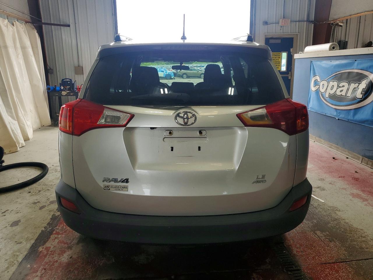 2013 Toyota Rav4 Le Silver vin: 2T3BFREV6DW038897