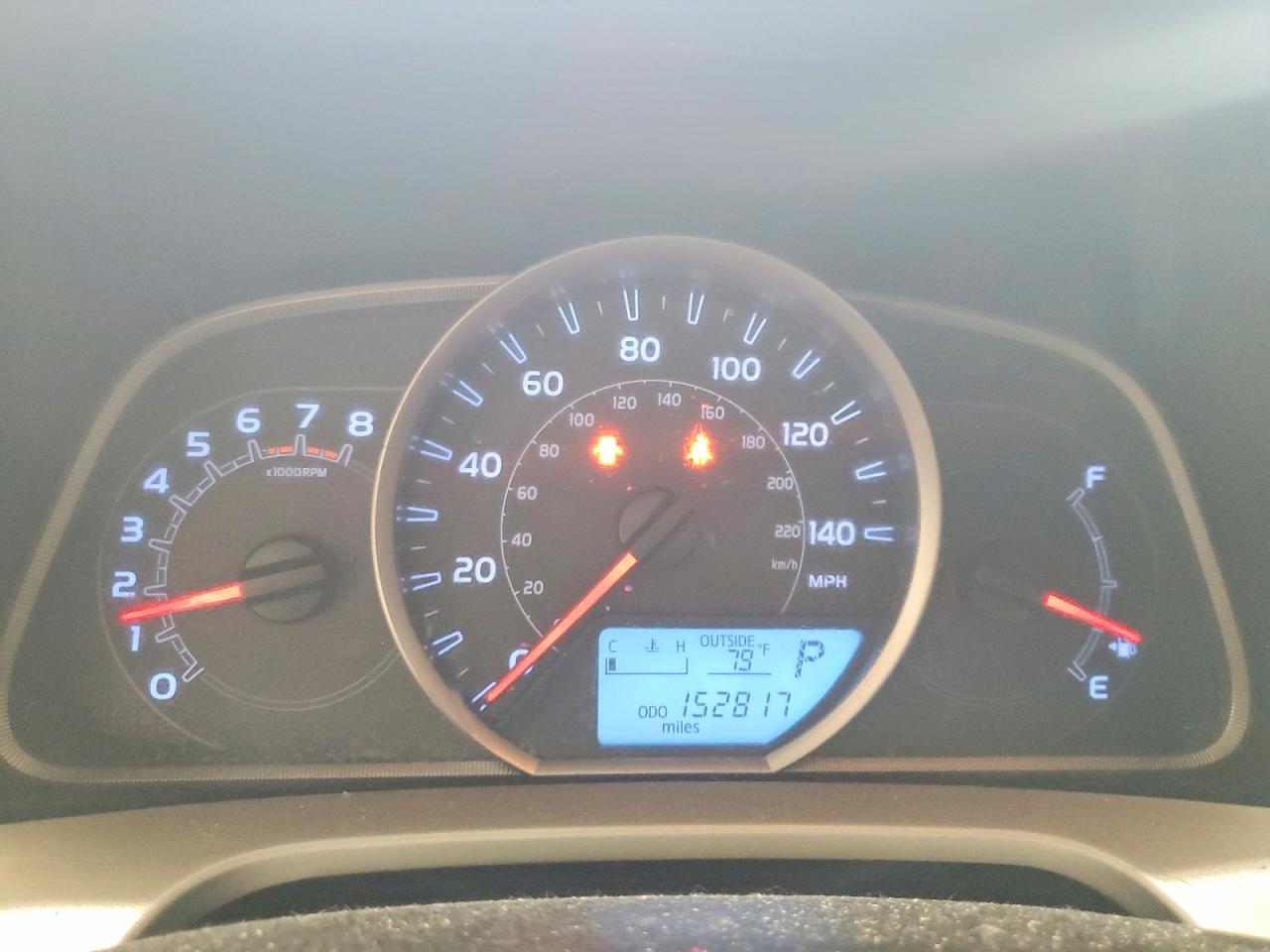 2013 Toyota Rav4 Le Silver vin: 2T3BFREV6DW038897